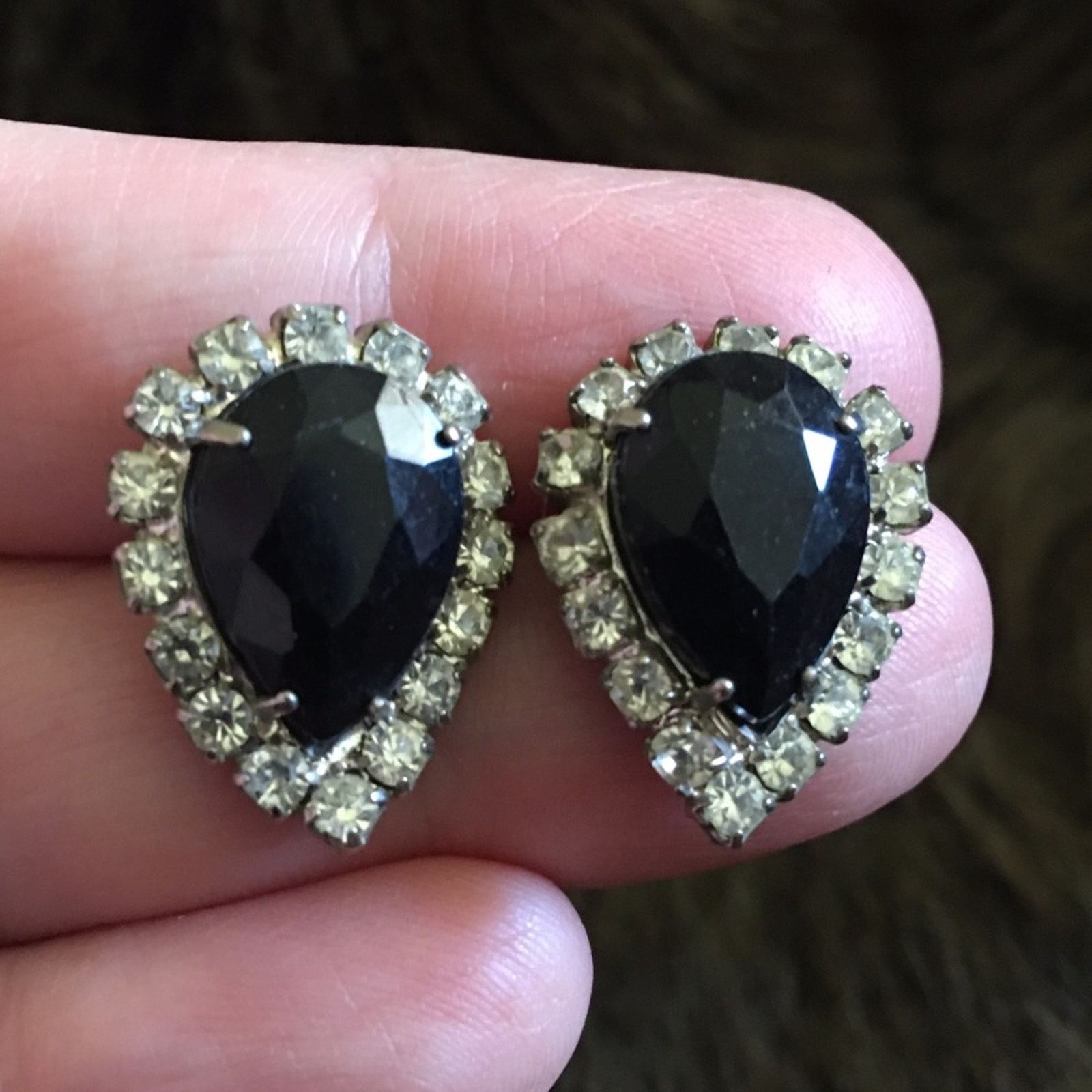 Vintage Vintage black glass tear drop pierced earrings Size ONE SIZE - 3 Thumbnail