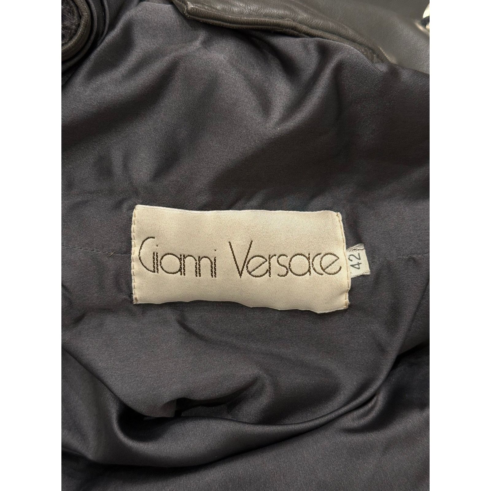 Versace 1980 Gianni Versace shearling leather cape jacket with scarf Size M / US 6-8 / IT 42-44 - 7 Thumbnail