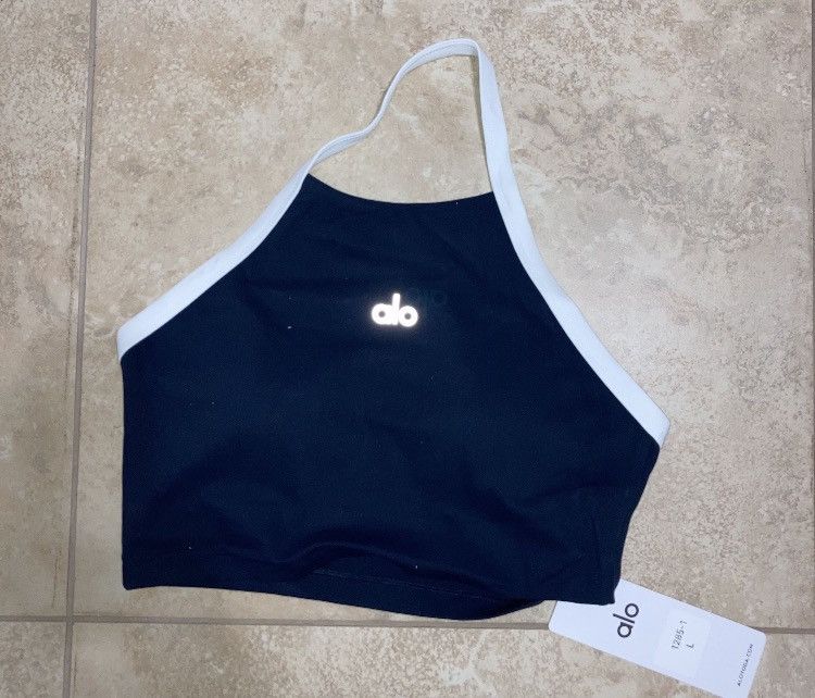 Alo Yoga Alo Yoga Crop Top Size L / US 10 / IT 46 - 1 Thumbnail