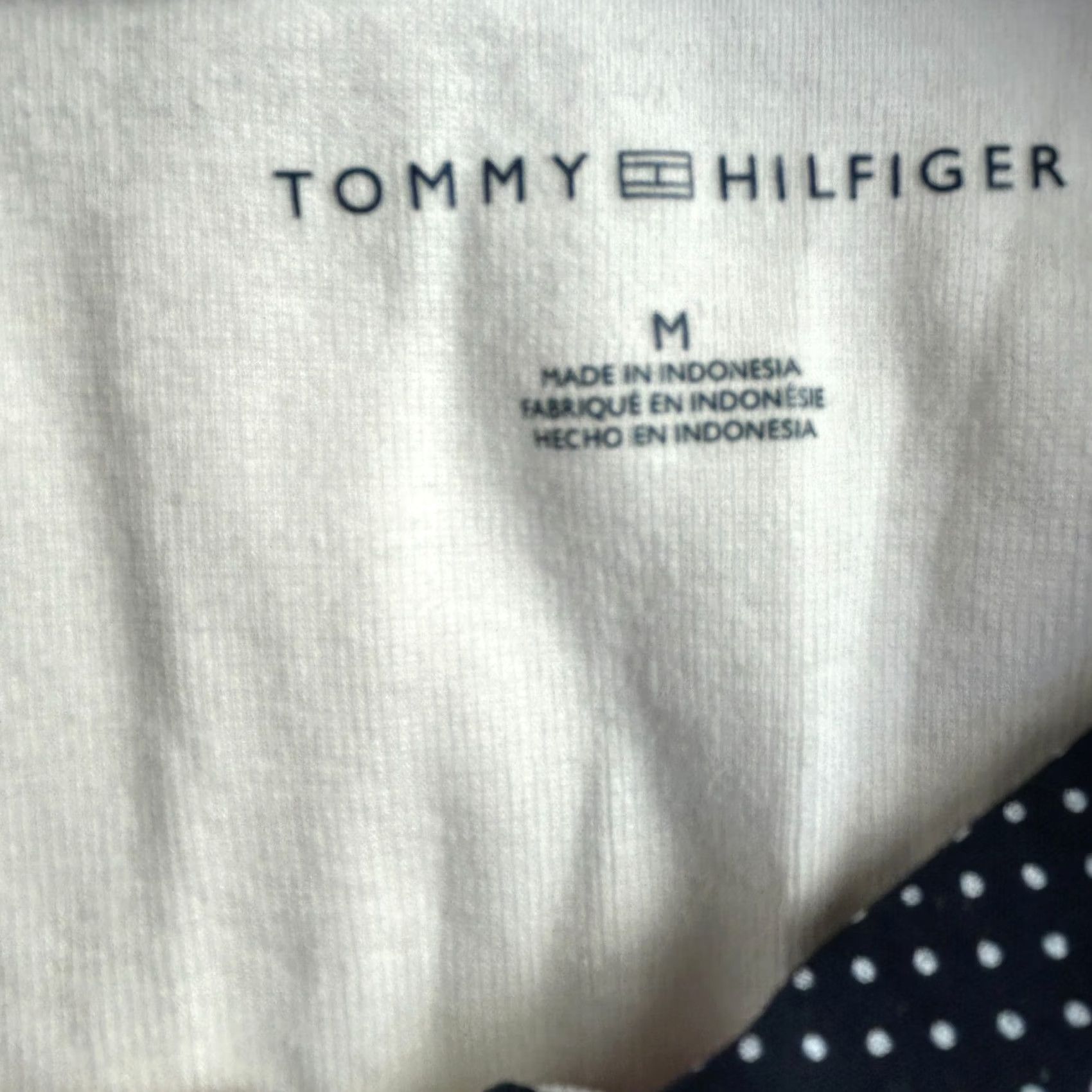 Tommy Hilfiger Tommy Hilfiger Sleeveless Shirt Women's Medium White 1/4 Zip Embroidered Top Size M / US 6-8 / IT 42-44 - 3 Thumbnail