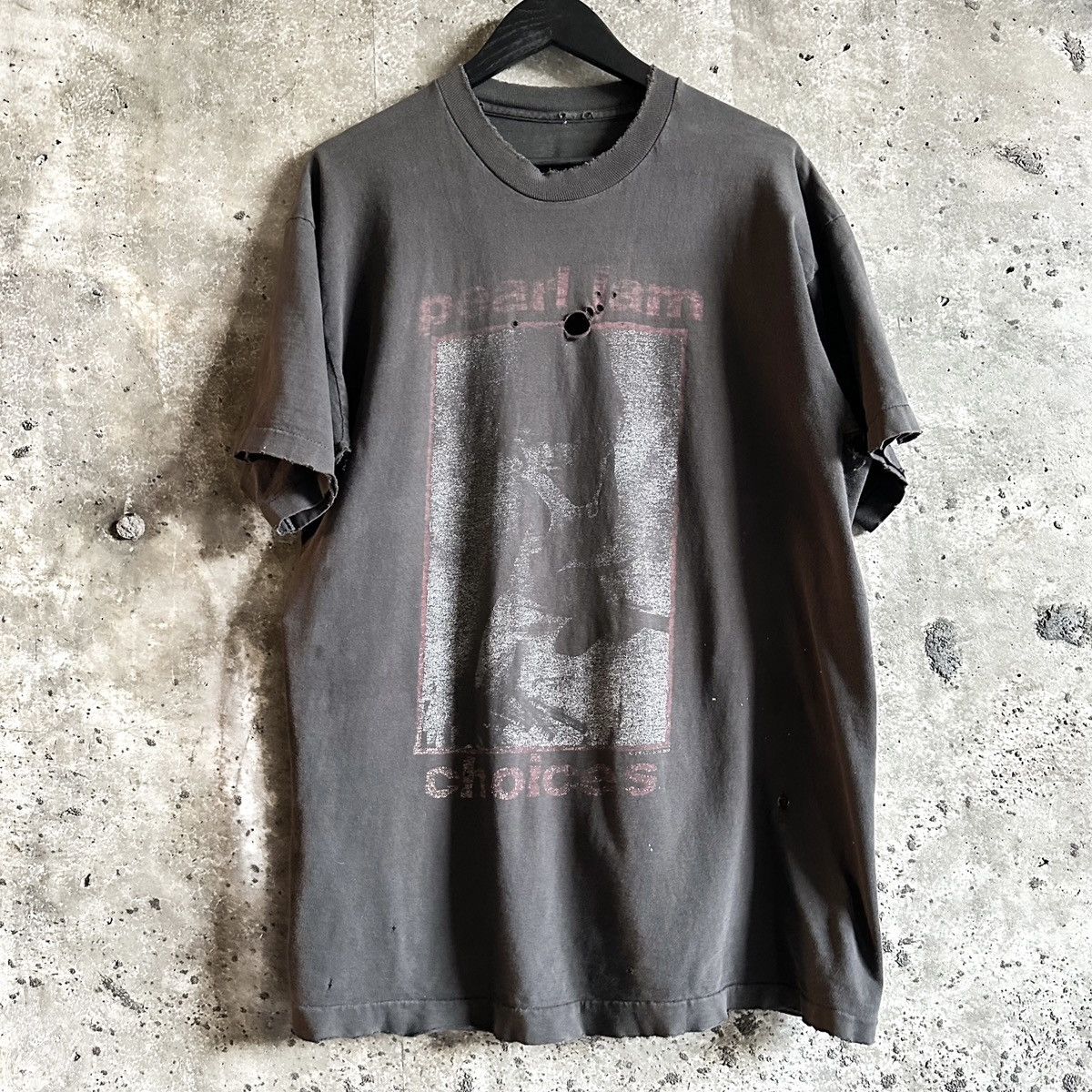 Vintage 90’s THRASHED Pearl Jam “Choices” Tour T-Shirt Size US XL / EU 56 / 4 - 2 Thumbnail