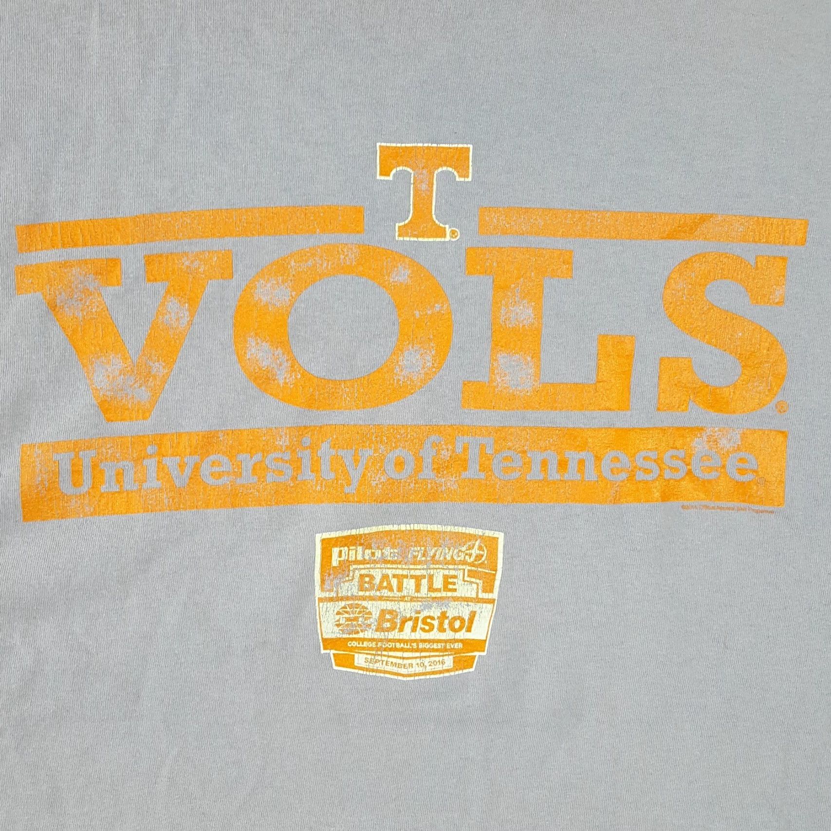 Gildan VINTAGE Tennessee Volunteers NCAA Football Shirt Men 2XL Gray Y2K Retro Grunge College Size US XXL / EU 58 / 5 - 2 Thumbnail