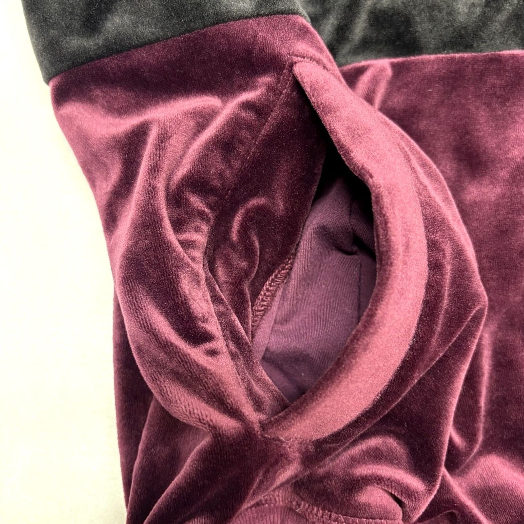 Champion Champion Colorblock Rugby Stripe Velour Hoodie Pullover Maroon Red/Black S Long Sleeve Activewear Size S / US 4 / IT 40 - 6 Thumbnail