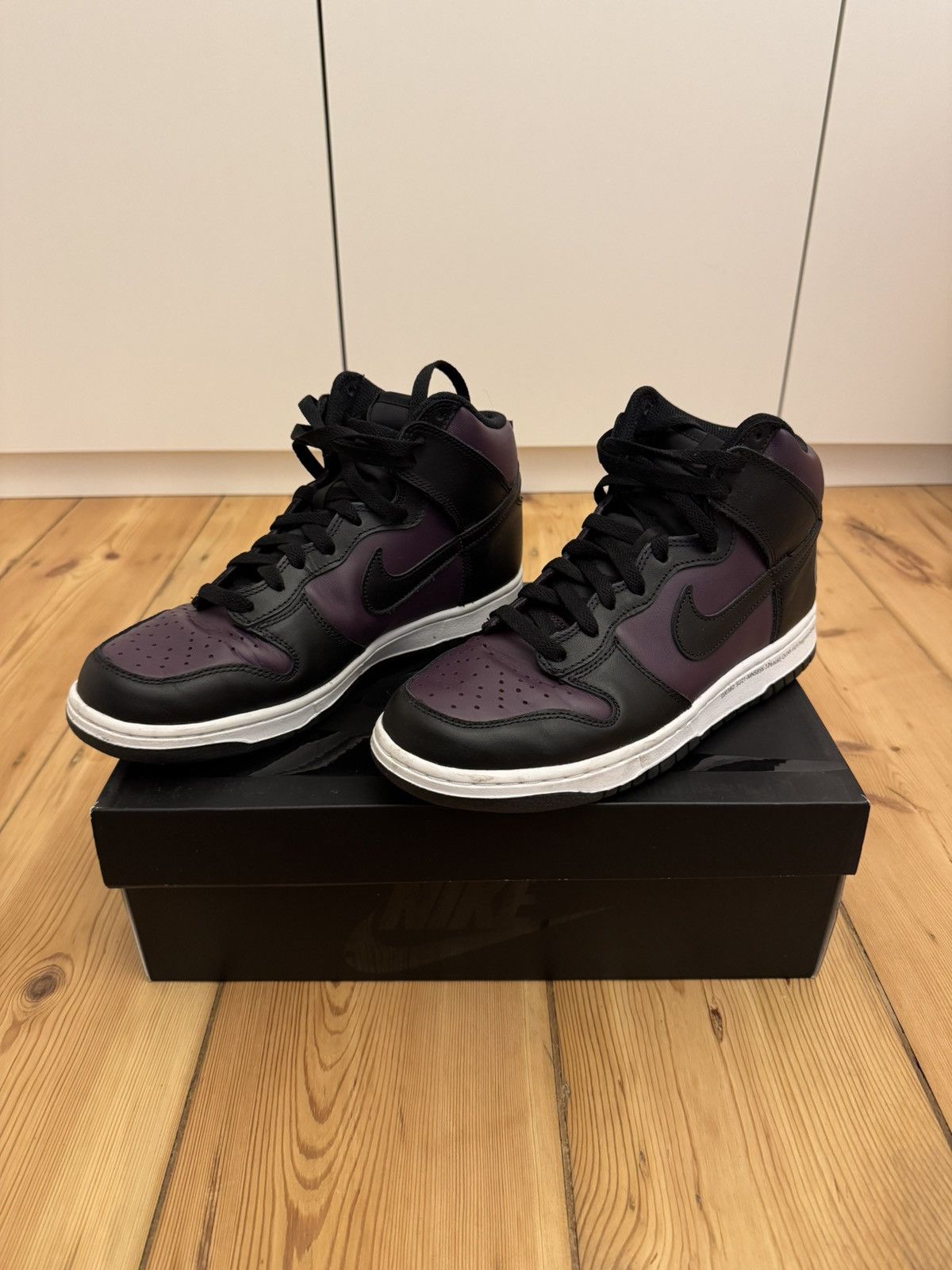 Fragment Design × Nike Nike Fragment Dunk Highs Size US 9 / EU 42 - 1 Thumbnail