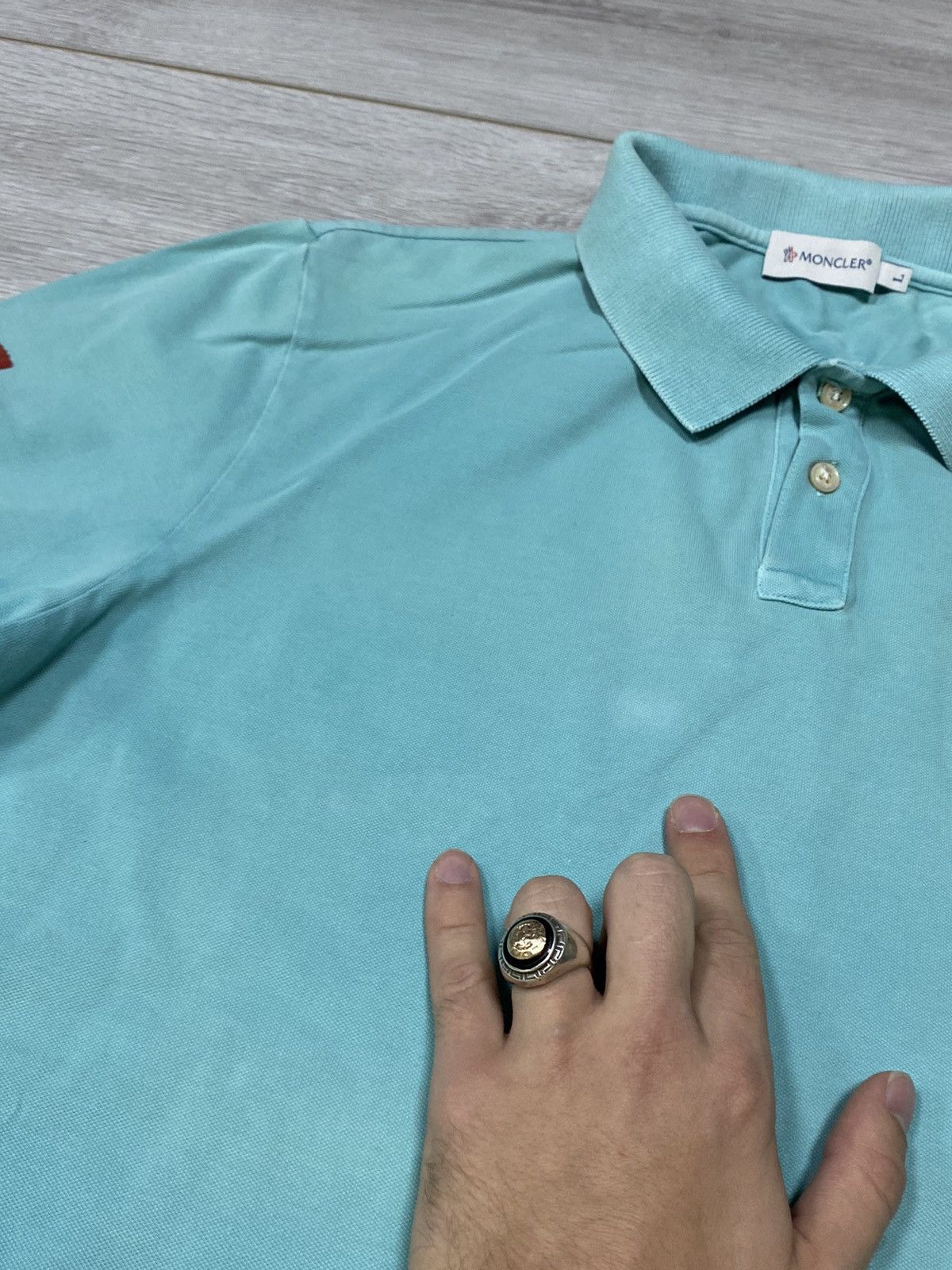 Moncler Moncler vintage France 🇫🇷 painted big logo polo Manica Corta Size US L / EU 52-54 / 3 - 11 Thumbnail