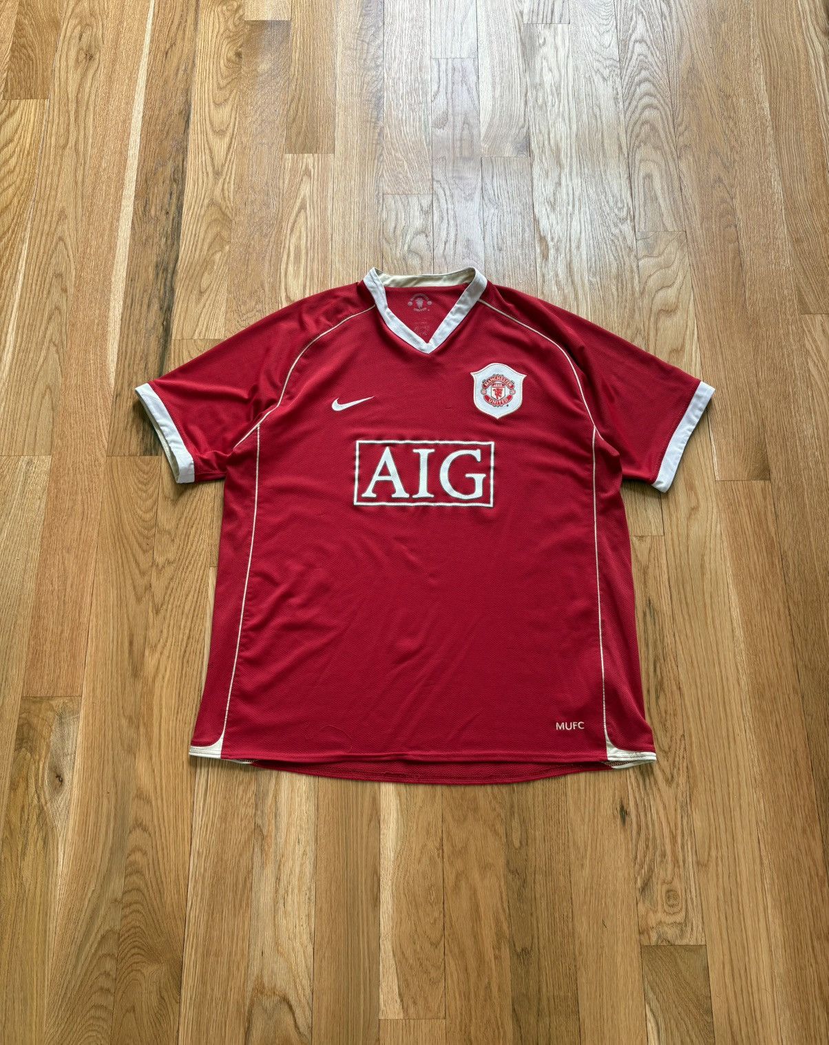 Vintage Manchester United 2006-07 Nike Home Jersey Top Kit Y2K XL Size US XL / EU 56 / 4 - 1 Thumbnail