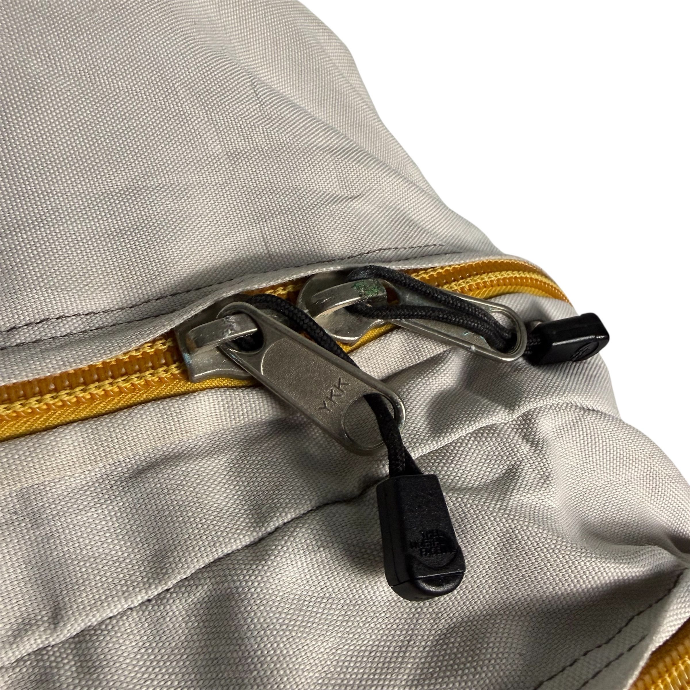 The North Face 🔥RARE🔥Vintage The North Face Mainframe Backpack Size ONE SIZE - 6 Thumbnail