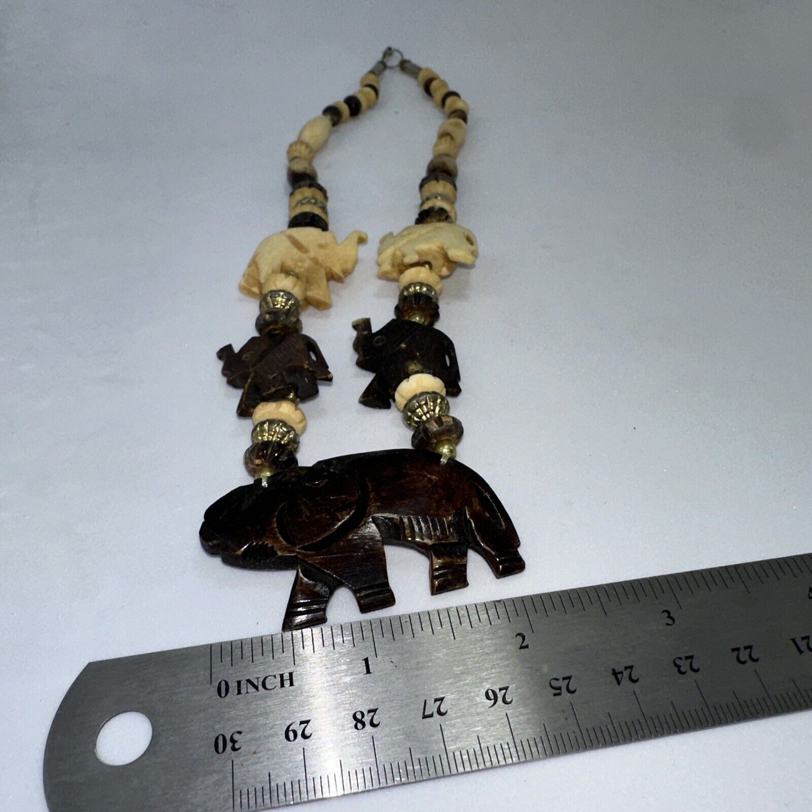 Other African Safari Wood Necklace Carved Animals Chunky Elephant Size ONE SIZE - 7 Thumbnail