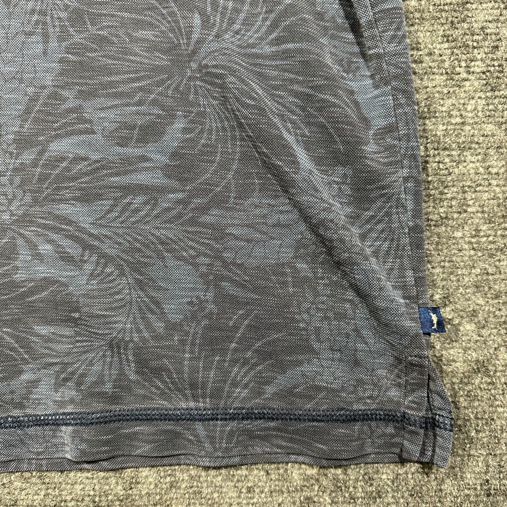 Tommy Bahama Tommy Bahama Polo Shirt Mens Large Short Sleeve Blue Tropical Print Logo Classic Modern Tropical Shirt Mens L Blue Polo Size US L / EU 52-54 / 3 - 2 Thumbnail