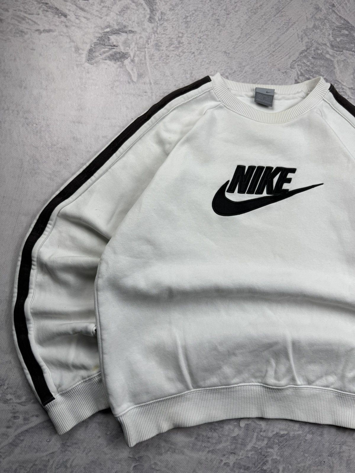 Nike × Vintage NIKE VINTAGE CENTER LOGO OVERSIZE BOXY SWEATSHIRT Size US M / EU 48-50 / 2 - 2 Thumbnail