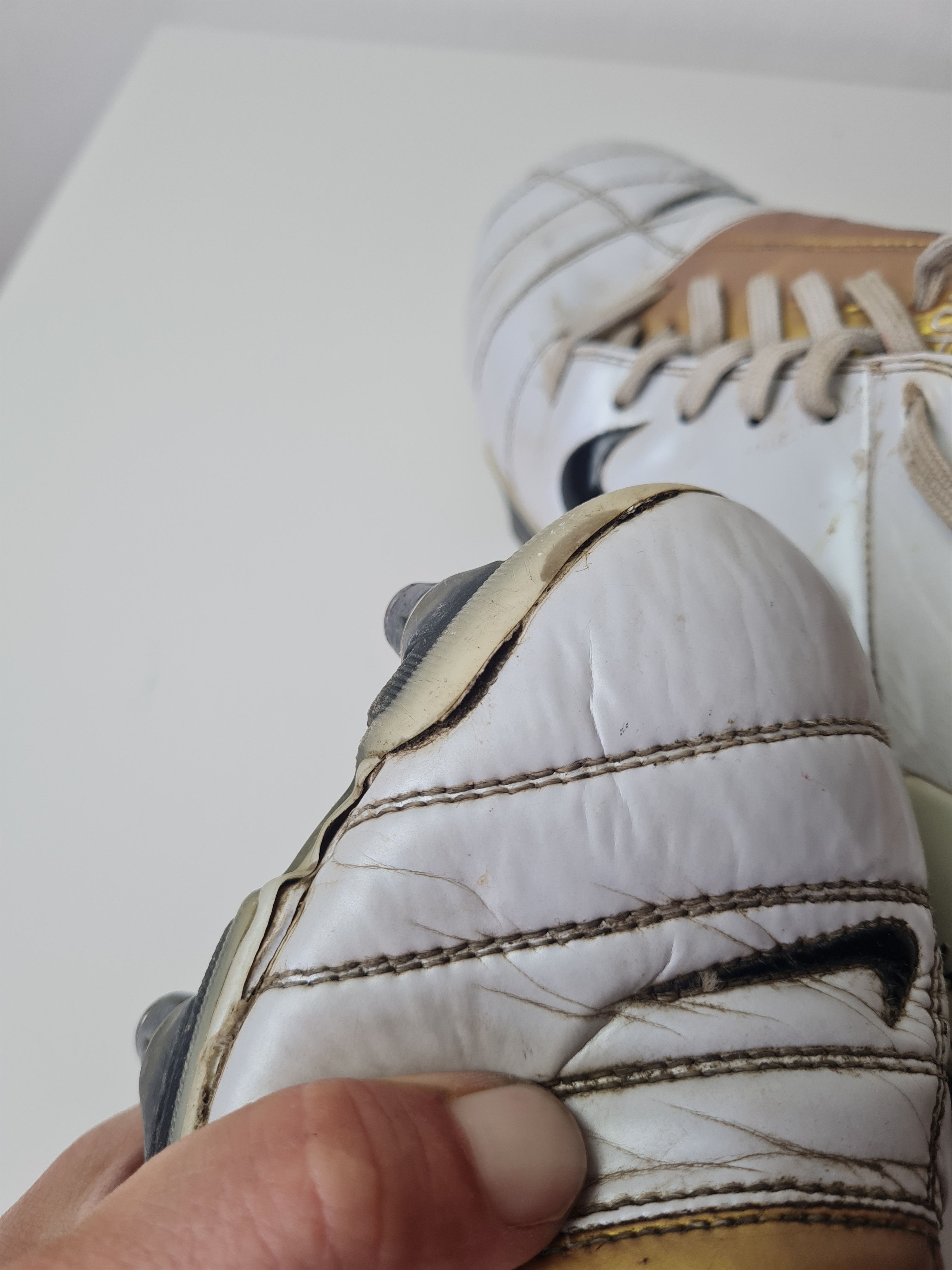 Nike Nike Total90 Air Zoom White Professional Football Boots Size US 12.5 / EU 45-46 - 11 Thumbnail