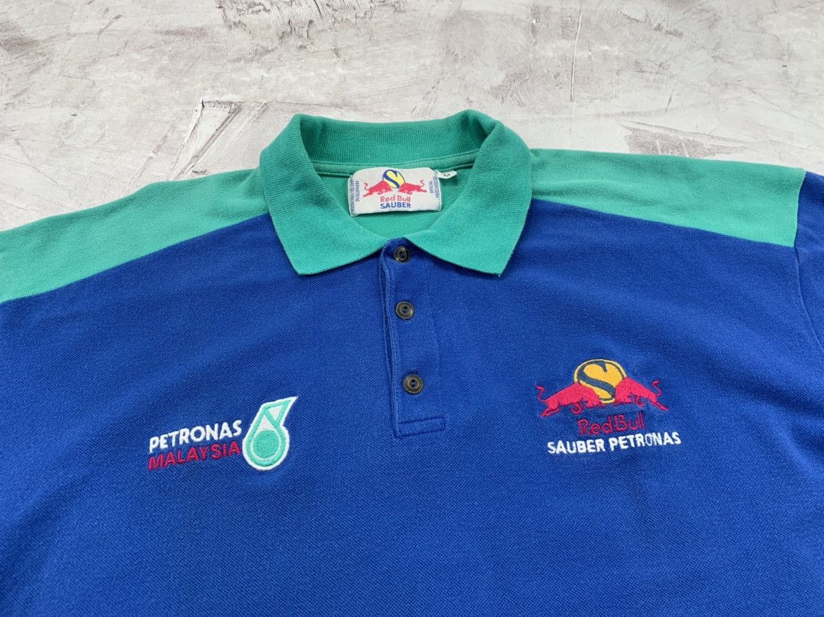 Red Bull × Vintage Mens vintage t shirt Red Bull Sauber Petronas Size M Size US M / EU 48-50 / 2 - 4 Thumbnail