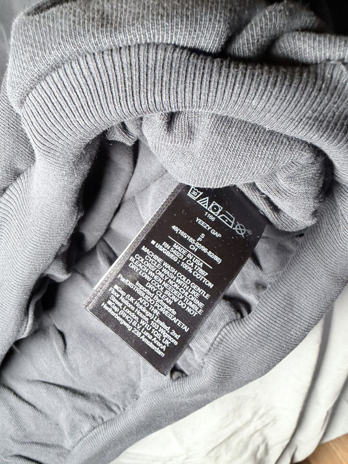 Balenciaga × Gap × Kanye West Yeezy Gap Engineered by Balenciaga Dove Hoodie Size US S / EU 44-46 / 1 - 13 Thumbnail