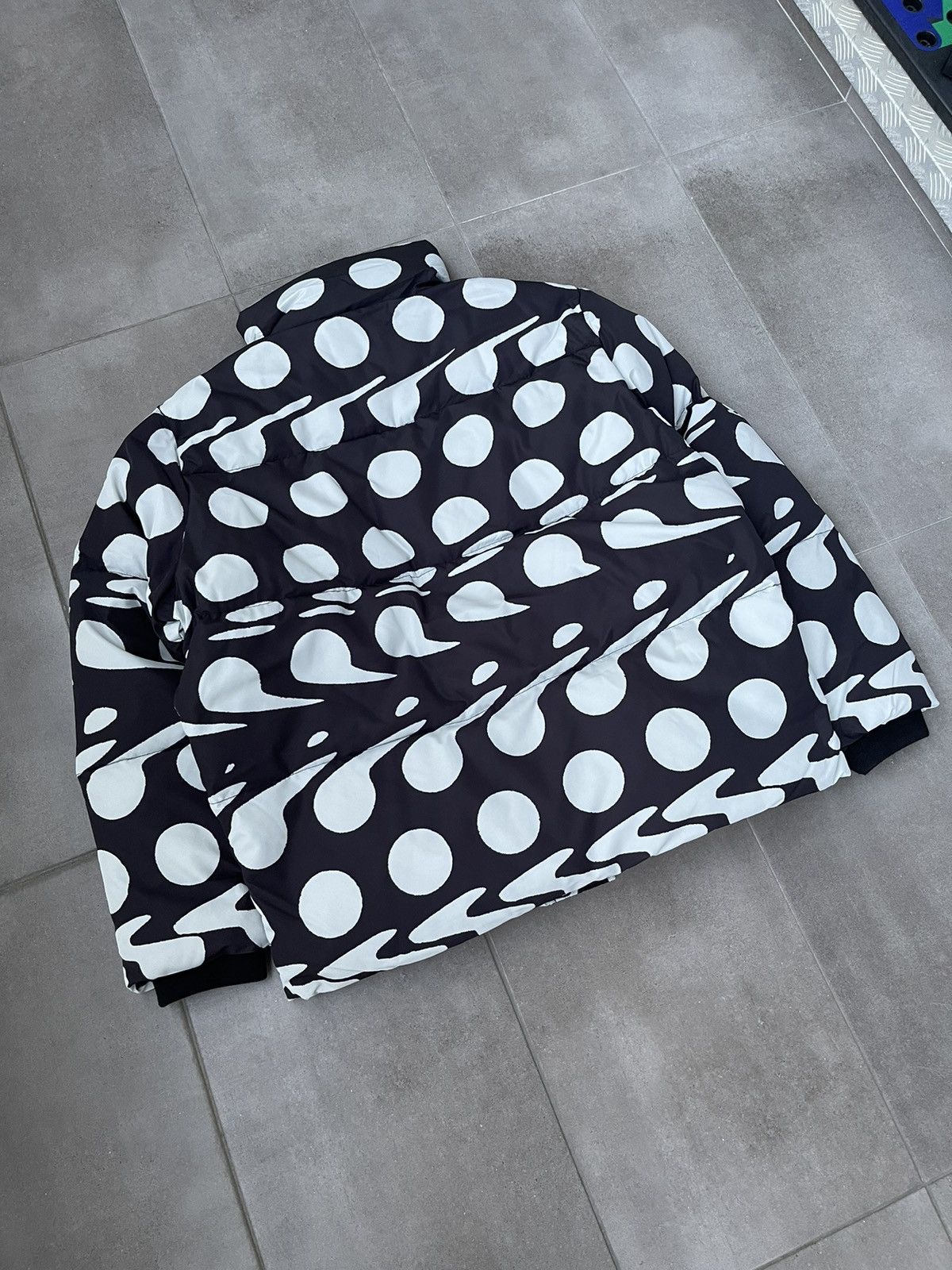 Etudes !DS! AW22 Etudes Allover Dots White Black Puffer Jacket Size US XL / EU 56 / 4 - 14 Thumbnail
