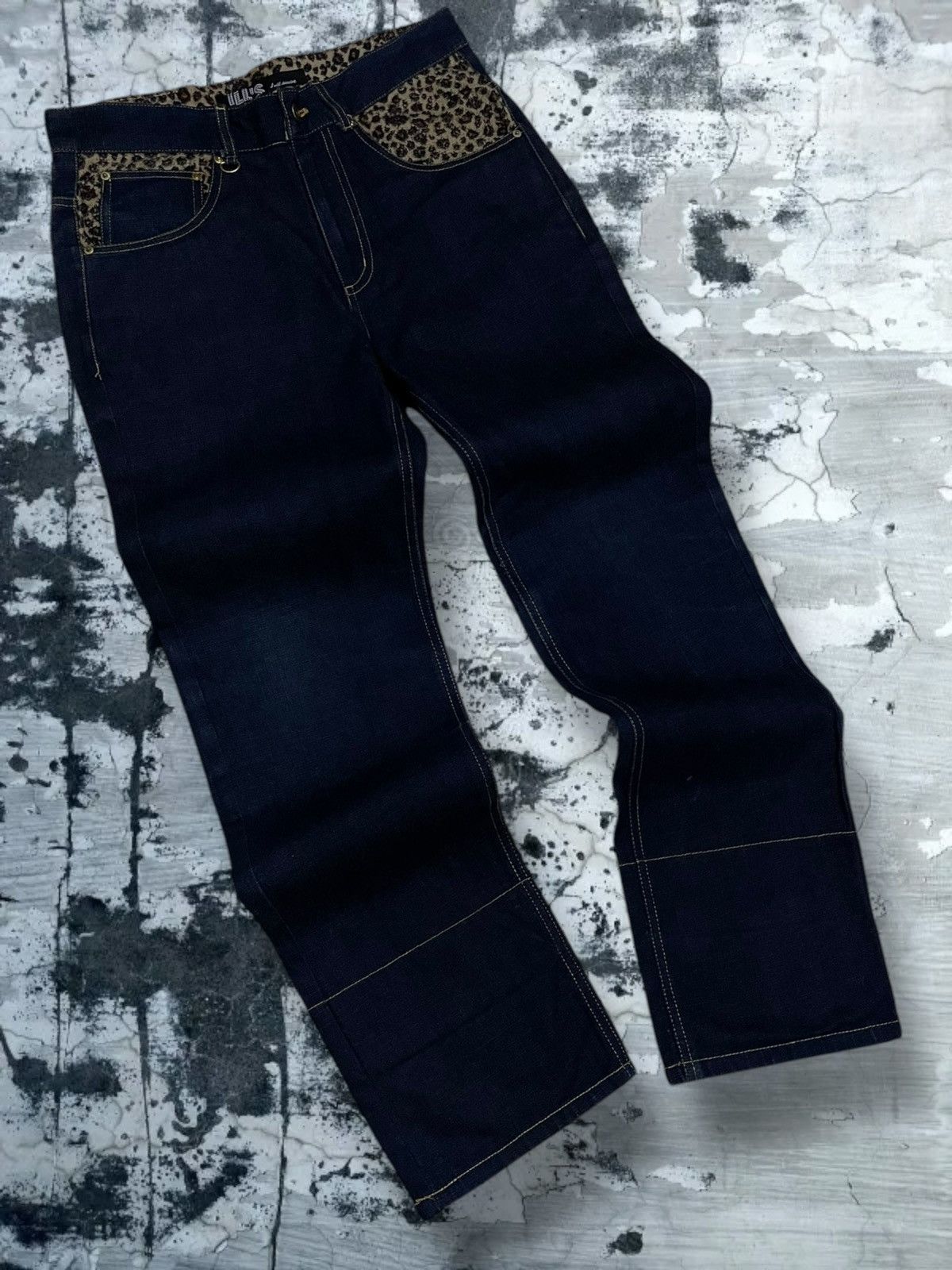 Japanese Brand Vintage Rare Japan Designer Ills Garments Leopard Art Denim Size US 32 / EU 48 - 2 Thumbnail