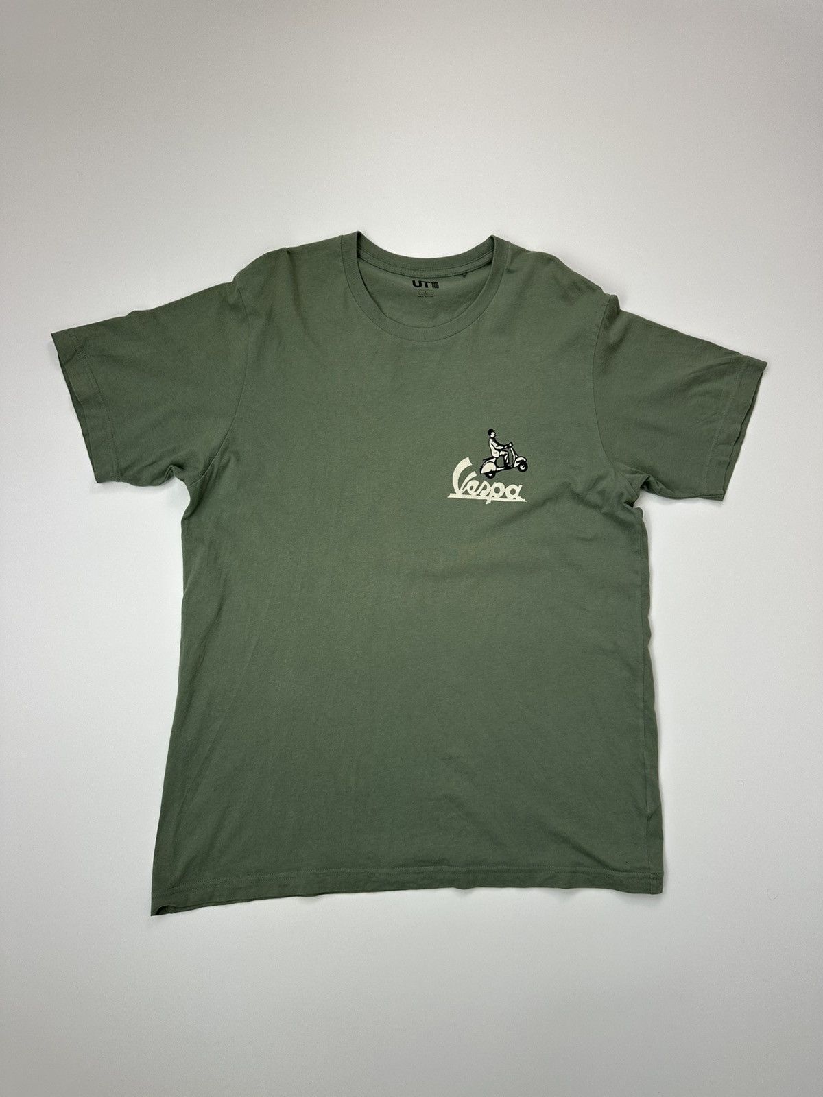 Uniqlo Uniqlo Vespa T-shirt Men's Green Logo Size US L / EU 52-54 / 3 - 1 Thumbnail