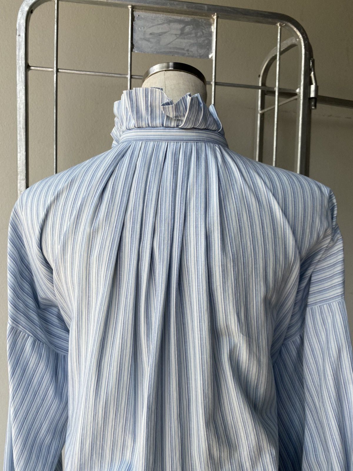 Ralph Lauren Ralph Lauren Blue Striped Blouse Pleated Collar & Cuffs. Size M / US 6-8 / IT 42-44 - 6 Thumbnail