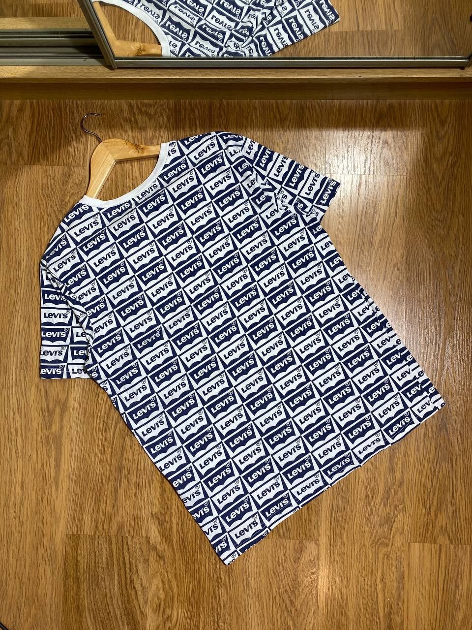 Levi's × Levi's Vintage Clothing Rare! Vintage 1980’s Levis Boxy T Shirt Size US M / EU 48-50 / 2 - 11 Thumbnail