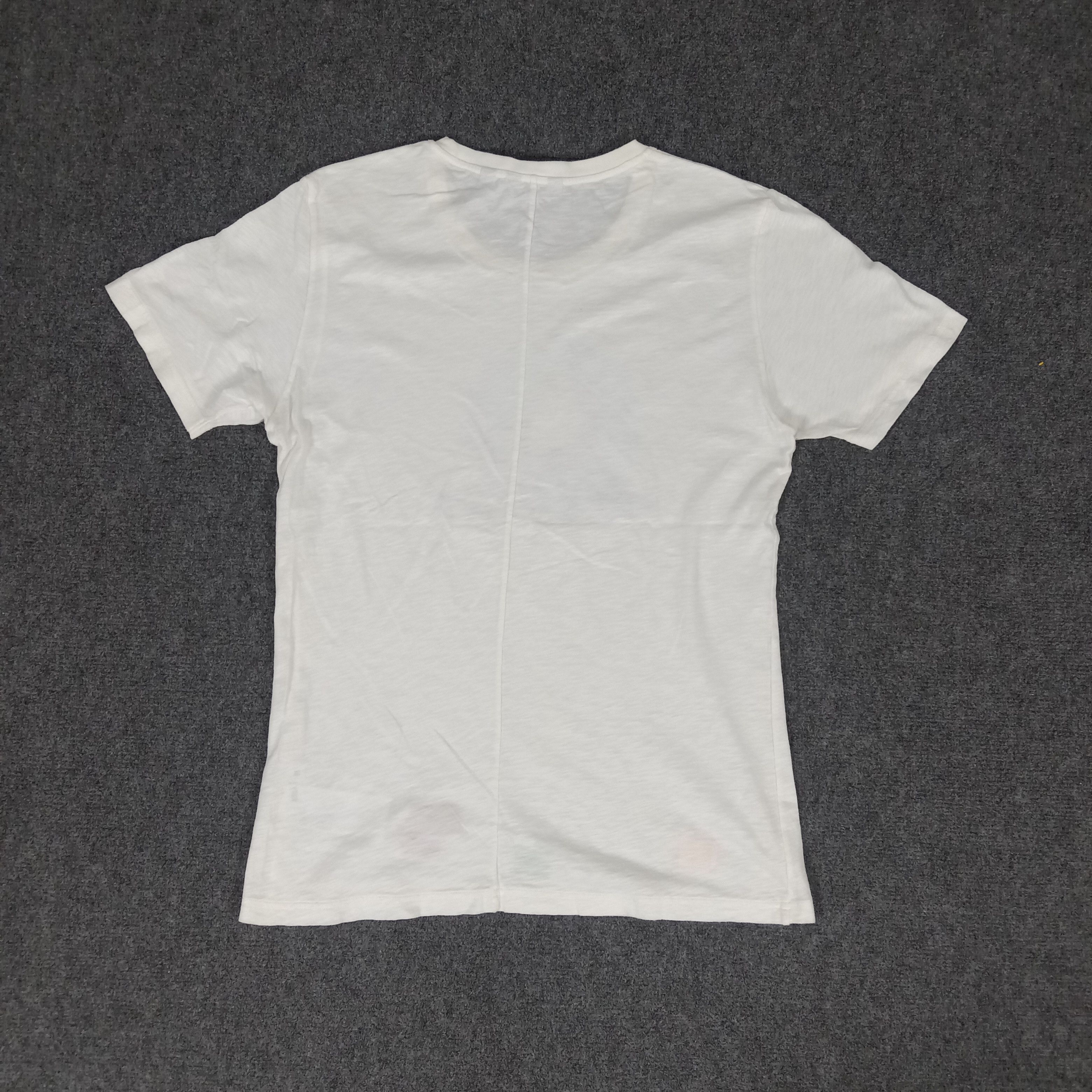 Undercover × Uniqlo × Vintage Uu By Jun Takahashi Uniqlo Undercover Tshirt Size US M / EU 48-50 / 2 - 4 Thumbnail
