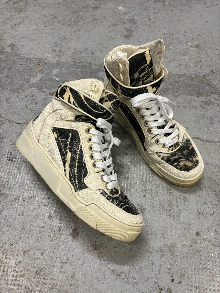 Givenchy 2013 Givenchy Tyson Palm High White Leather Sneakers Size US 7 / EU 40 - 4 Thumbnail