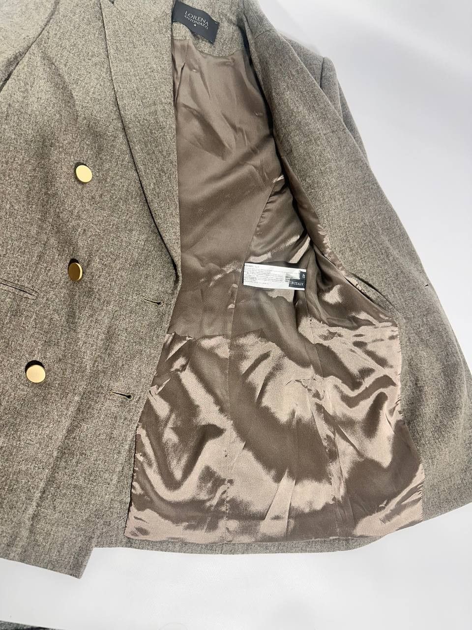 Other Lorena Antoniazzi Vintage 100 % Wool Blazer, size 40 Size M / US 6-8 / IT 42-44 - 7 Thumbnail