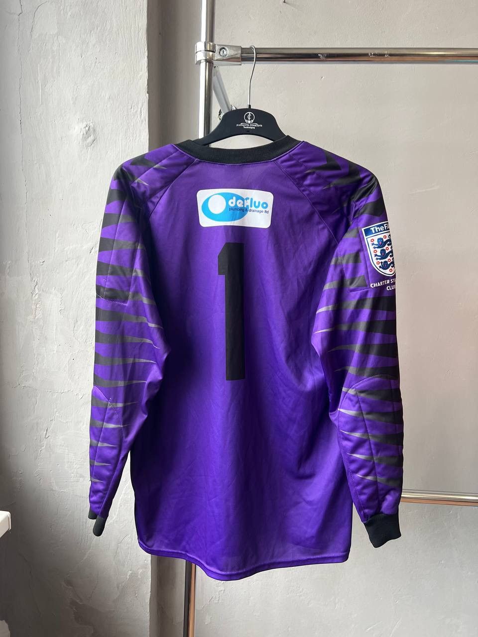 Sports Specialties CRAY WANDERERS FC #1 GK WINSTONS SPORT SOCCER JERSEY SHIRT L Size US L / EU 52-54 / 3 - 14 Thumbnail