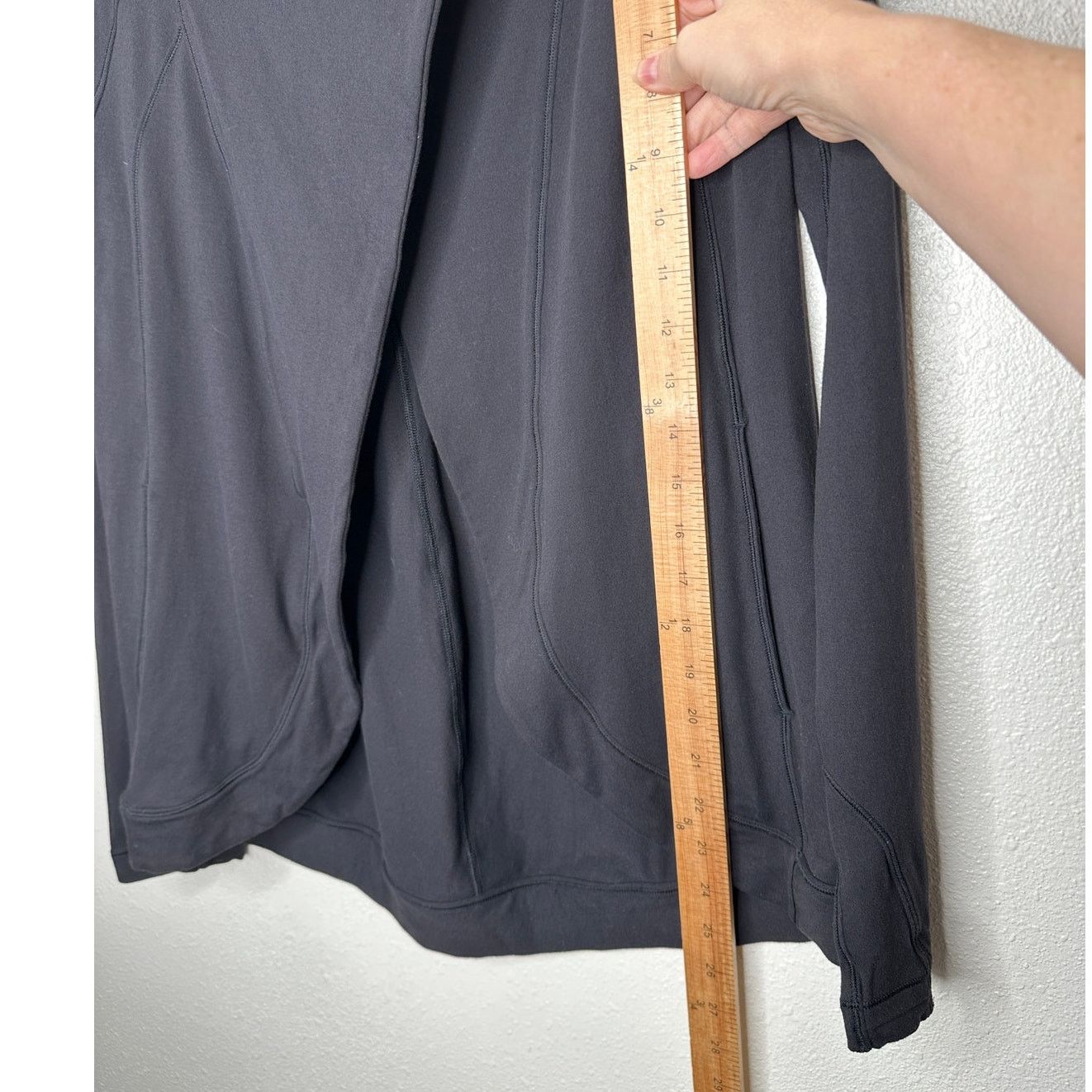 Lululemon Lululemon Black Cardigan Style Snap Neck Button Collar 4 Size S / US 4 / IT 40 - 11 Thumbnail