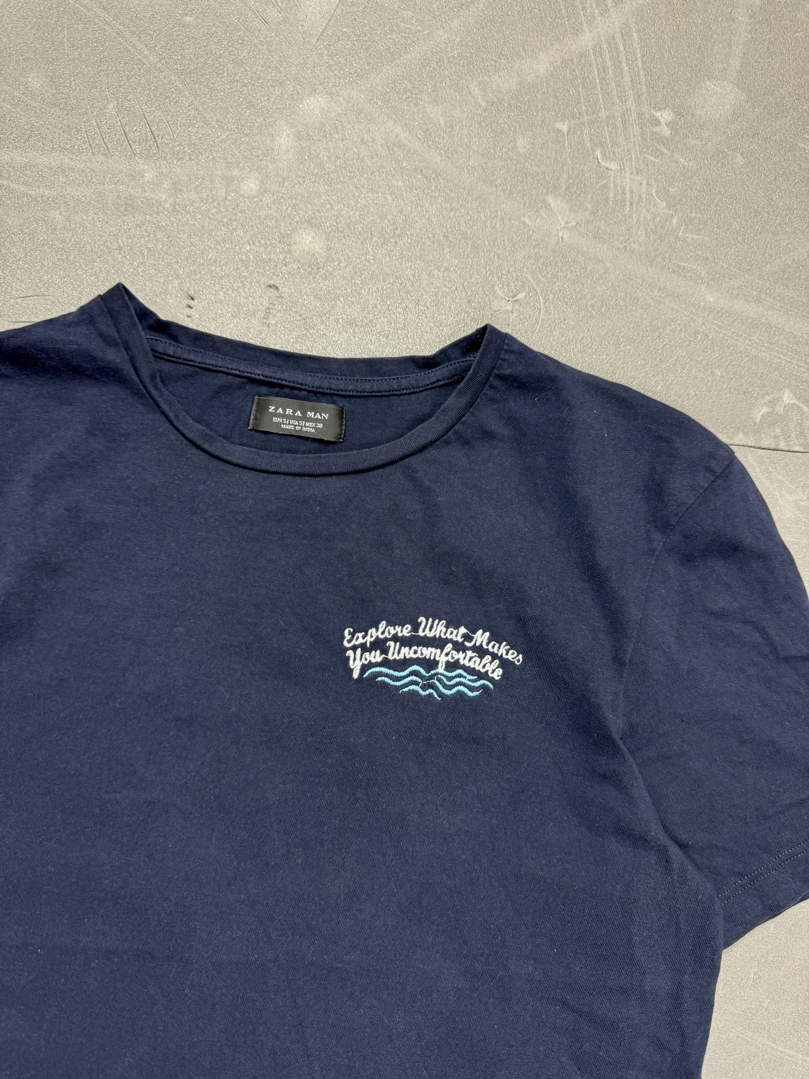 Zara Zara navy T-shirt big embroidered print havaiian y2k Size US S / EU 44-46 / 1 - 4 Thumbnail