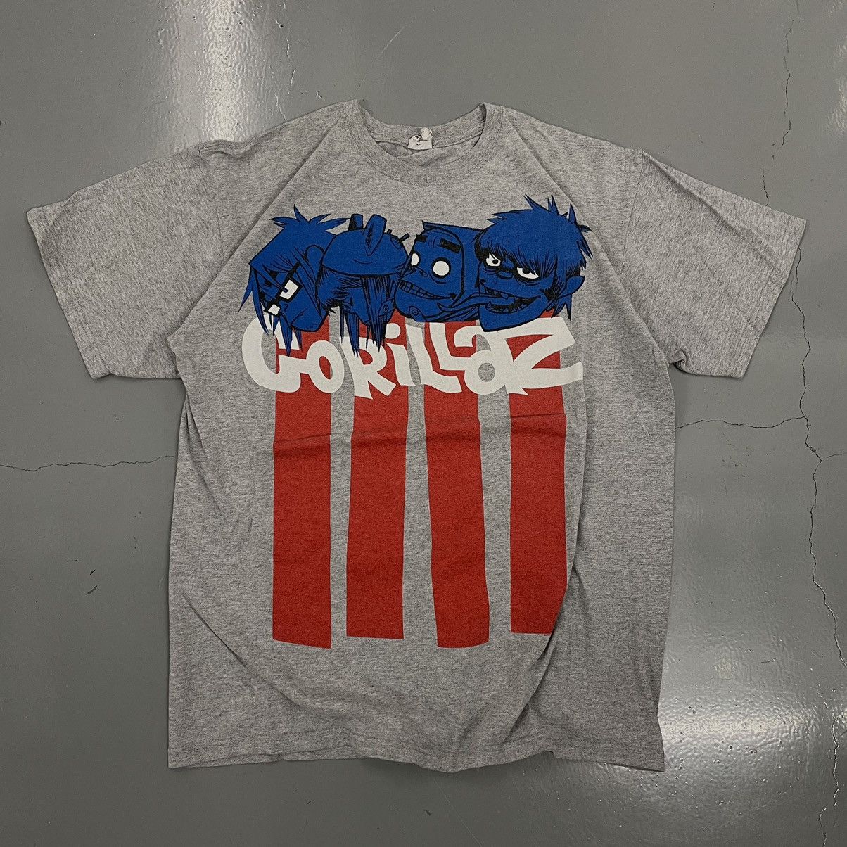 Band Tees Crazy vintage Y2K Gorillaz Band tee rare album graphic Size US L / EU 52-54 / 3 - 2 Thumbnail
