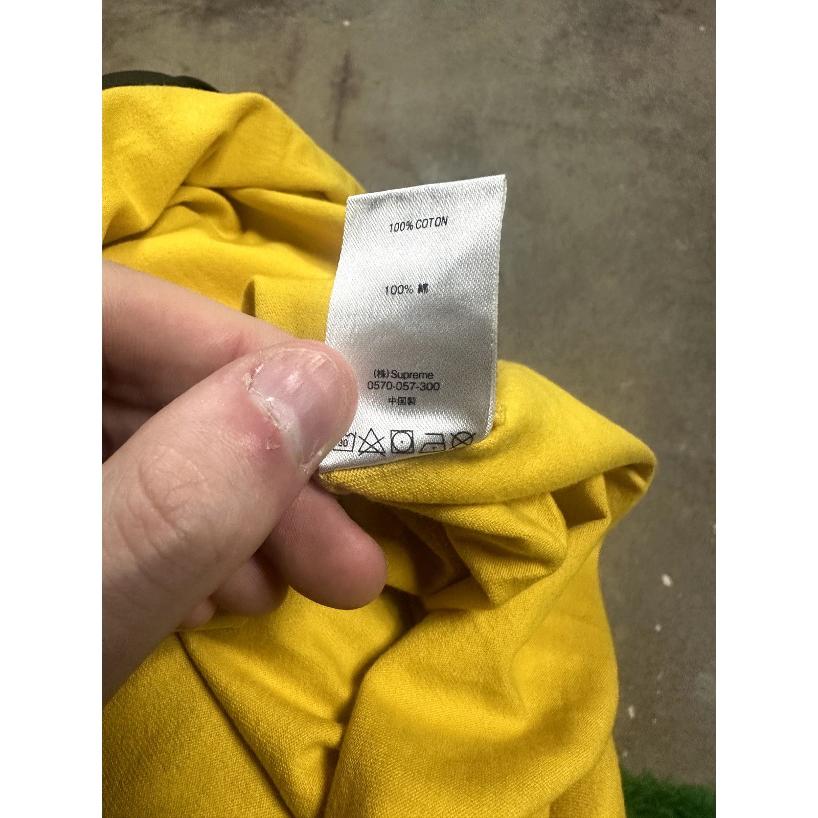 Supreme Supreme LS Tee Yellow Medium Used Size US M / EU 48-50 / 2 - 3 Thumbnail