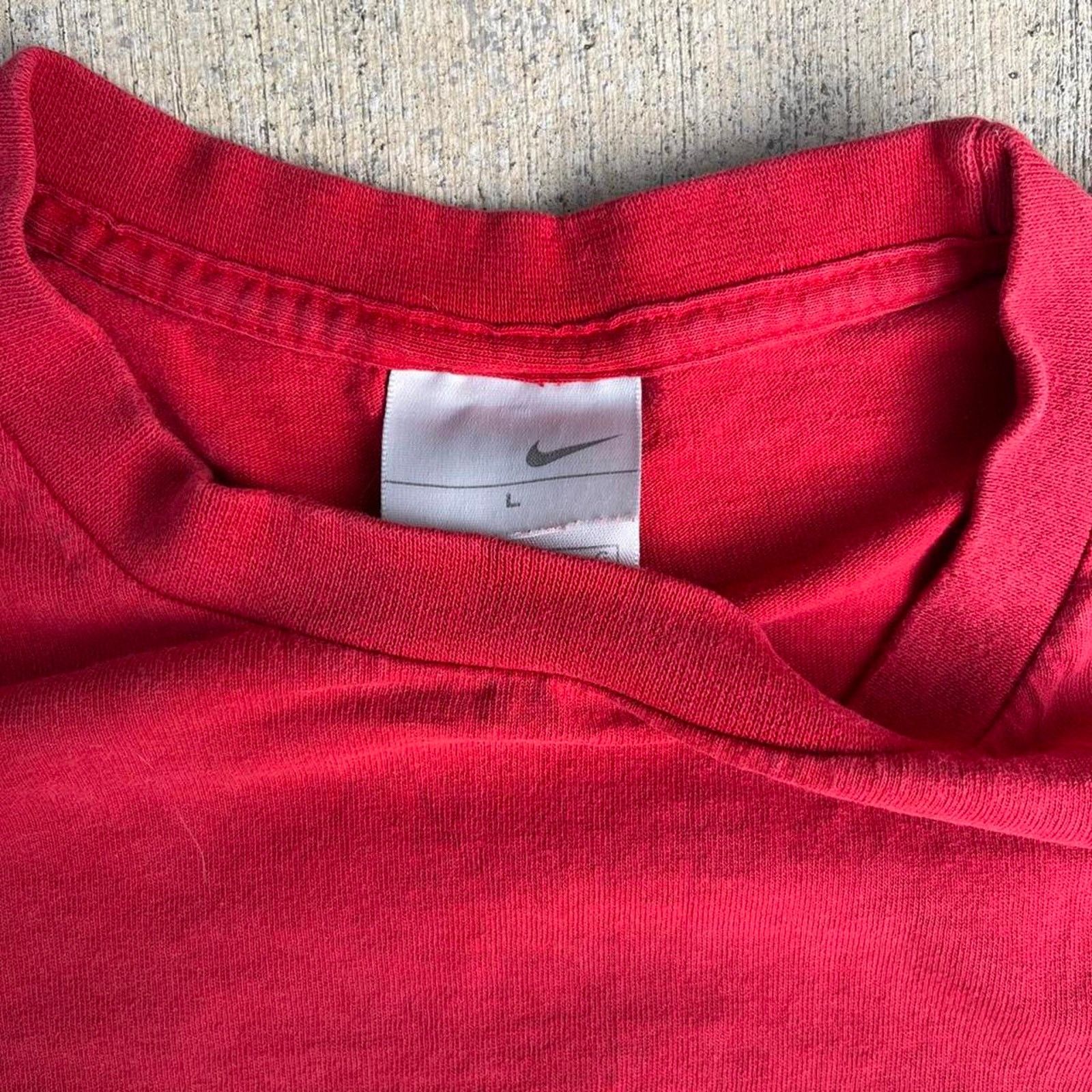 Nike Y2K Nike Cropped JUST DO IT Baggy Red T-Shirt Size M / US 6-8 / IT 42-44 - 3 Thumbnail