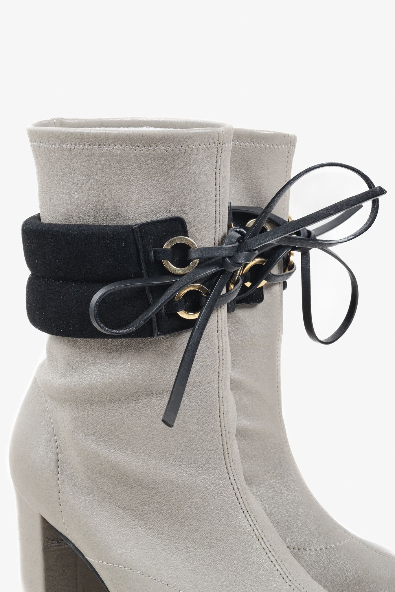 Stuart Weitzman Stuart Weitzman Grey Block Heel Lug Boot Size US 8.5 / IT 38.5 - 9 Thumbnail