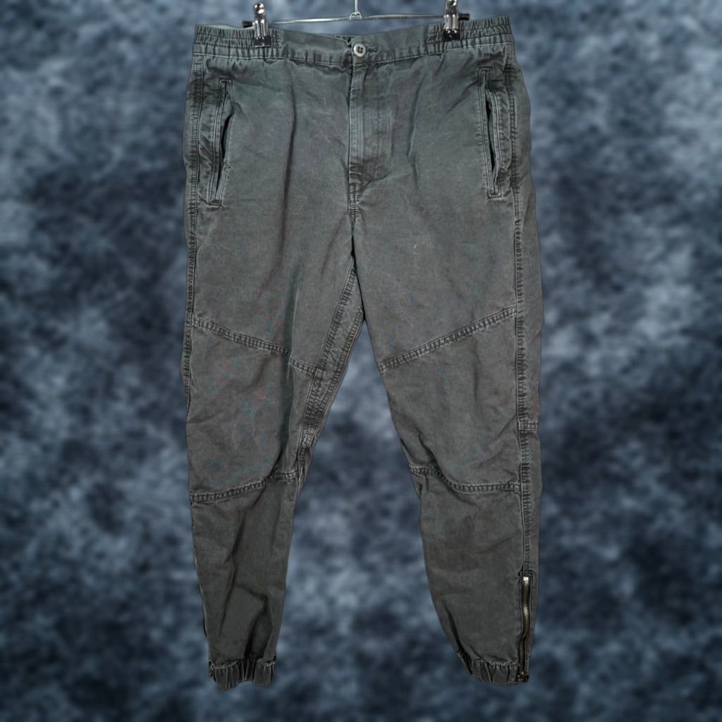 Gap Gap Mens Size Medium Gray Jogger Pants w/ Ankle Zip & Elastic Waist Size US 31 - 1 Thumbnail