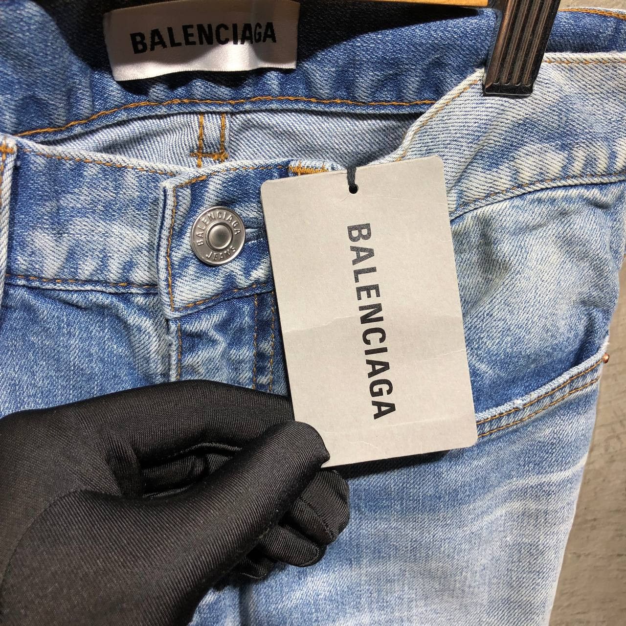 Balenciaga Balenciaga Skinny denim pants BNWT Size 26" / US 2 / IT 38 - 4 Thumbnail