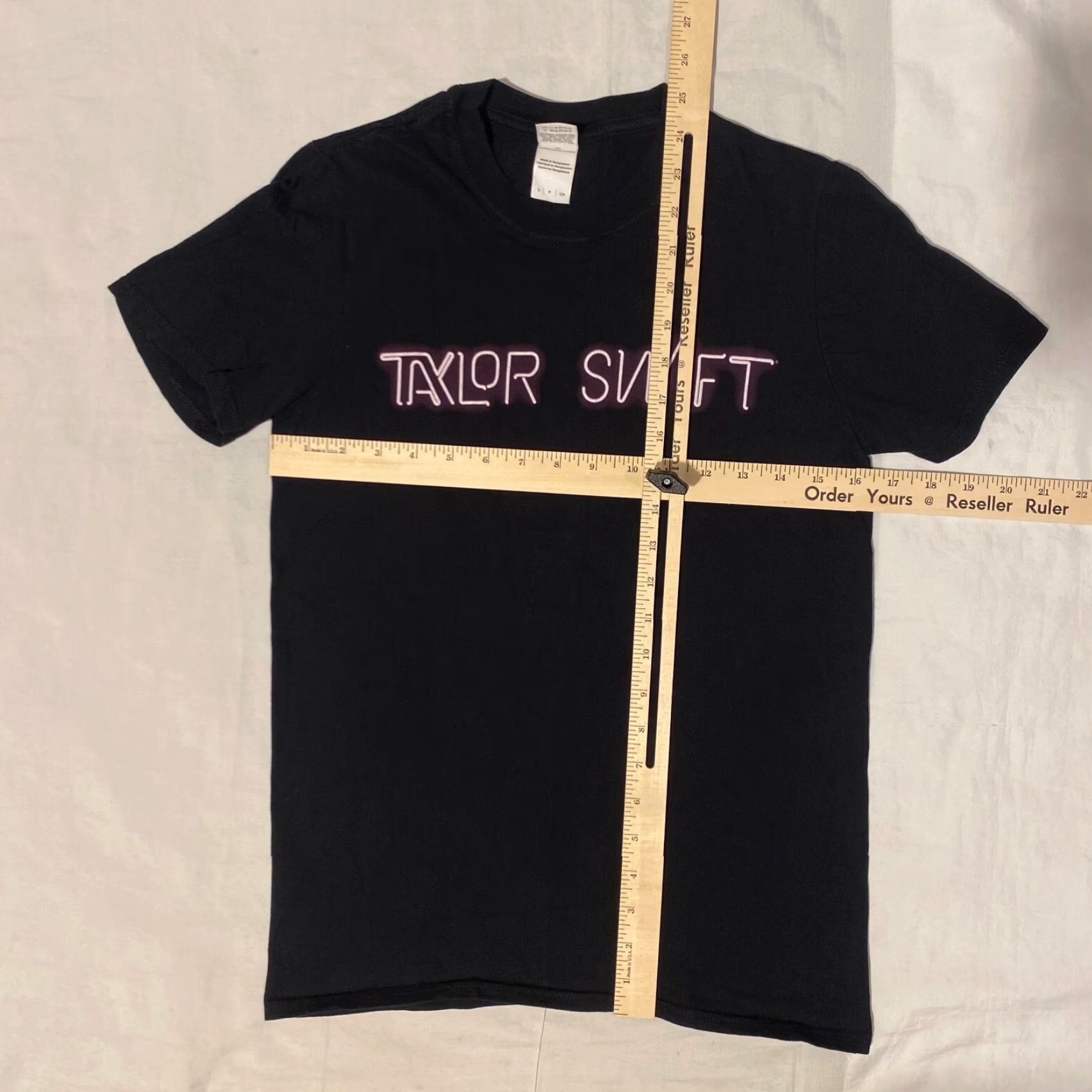 Vintage Taylor Swift The 1989 World Tour Black T-Shirt Concert Merch Adult Women’s Small Size S / US 4 / IT 40 - 3 Thumbnail