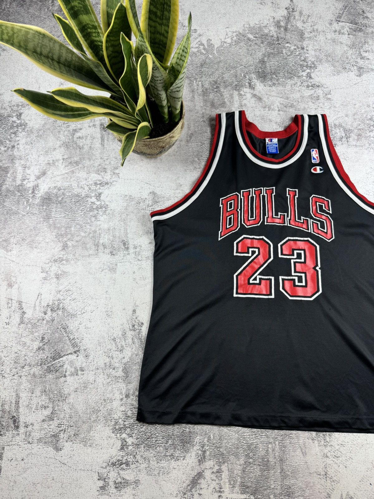 Champion Michael Jordan #23 Chicago Bulls Vintage 90s Champion Black NBA Jersey Size 52 Size US L / EU 52-54 / 3 - 7 Thumbnail