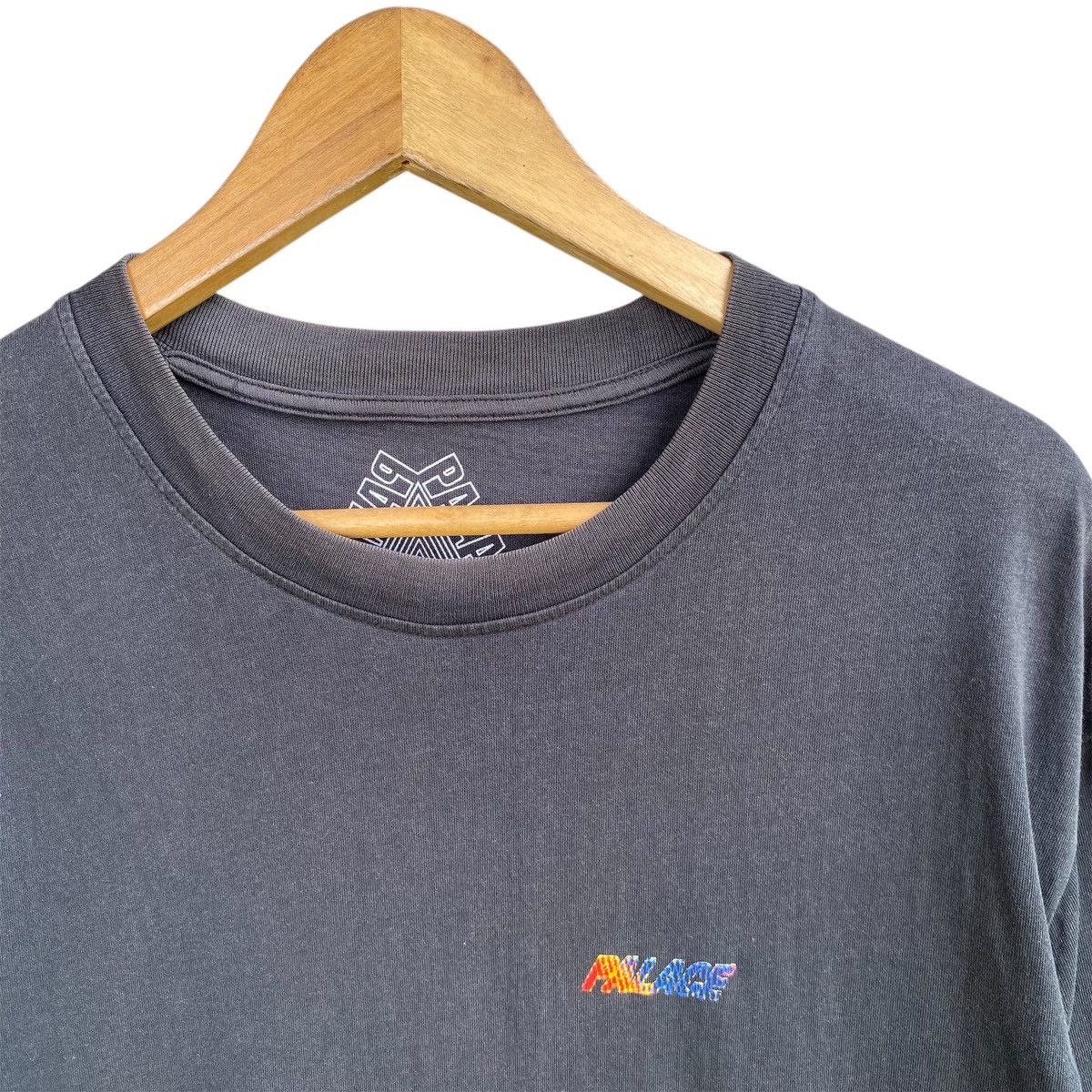 Palace 💥SICK💥Thrashed Faded Palace Skateboard ERD OG TEE Size US XL / EU 56 / 4 - 3 Thumbnail