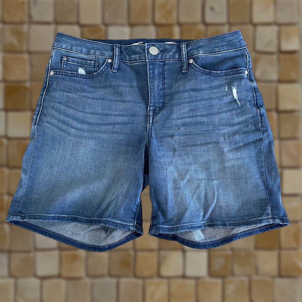 Vintage VINTAGE Seven7 Women Denim Shorts Size 8 Blue Stretch Boyfriend Cotton Blend Size 30" / US 8 / IT 44 - 1 Thumbnail