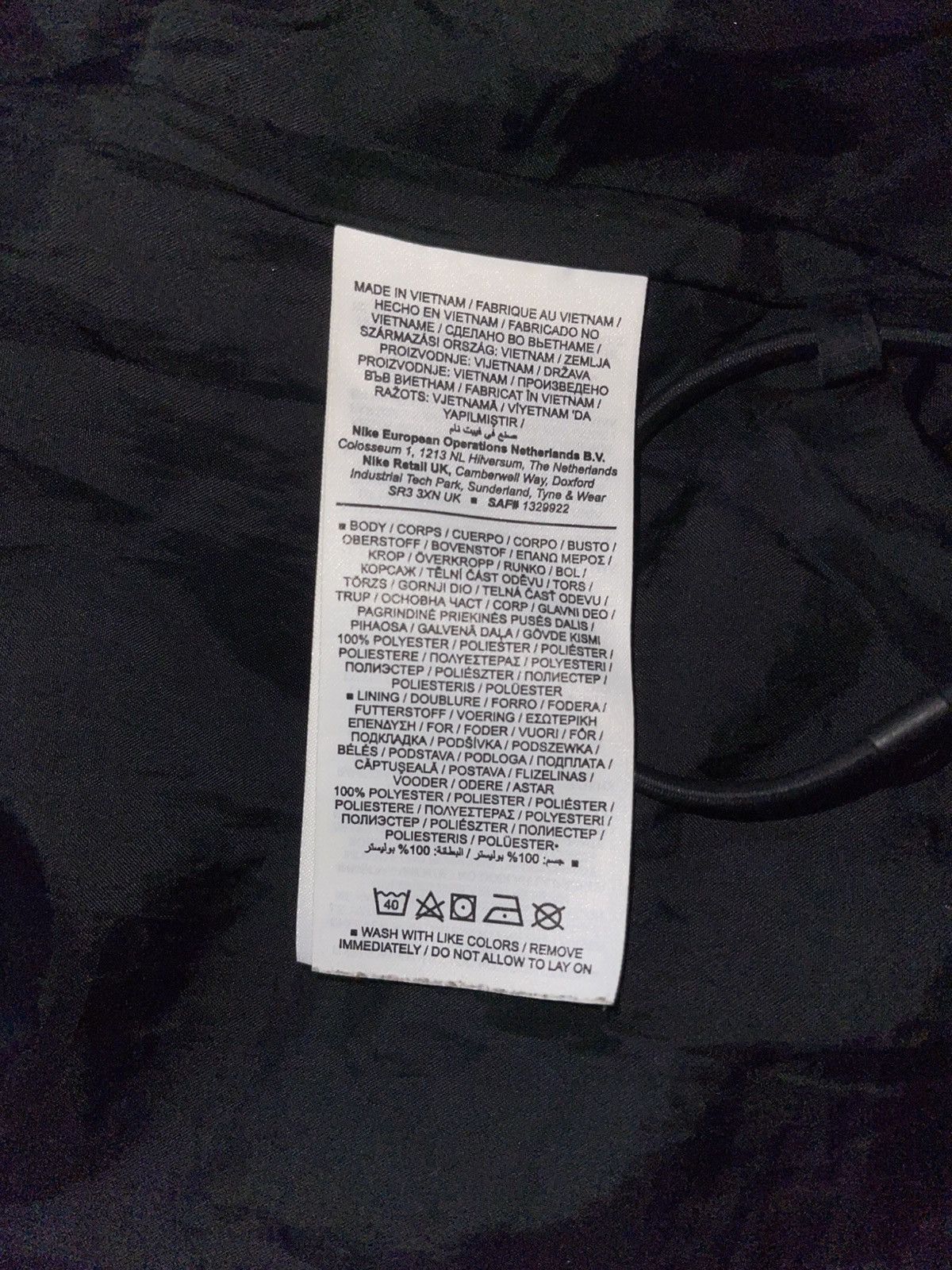 Nike × Vintage Vintage Windbreaker Nike Jacket Black L Size US L / EU 52-54 / 3 - 9 Thumbnail