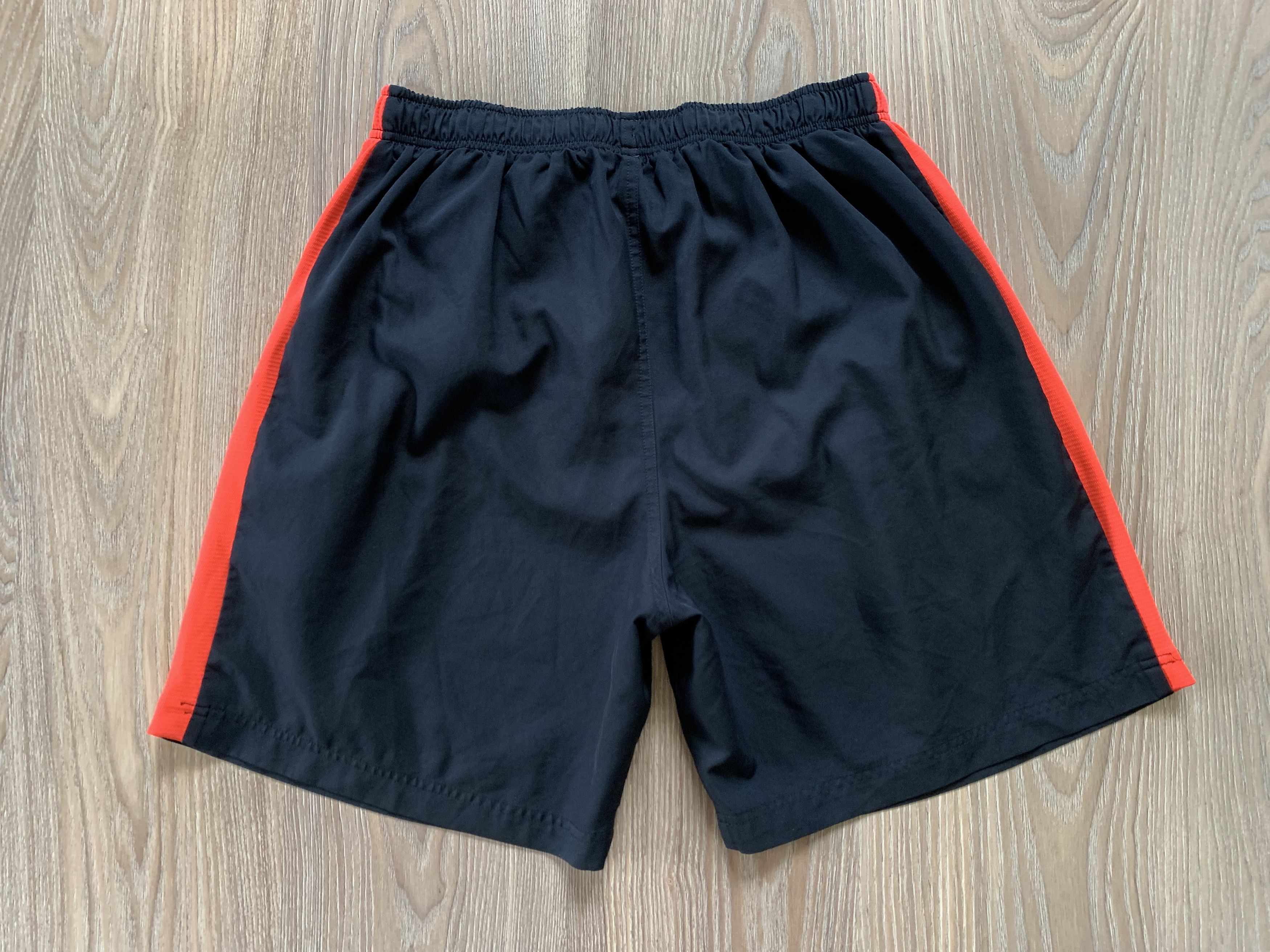 New Balance Liverpool New Balance Black Shorts Size US 40 / EU 56 - 3 Thumbnail