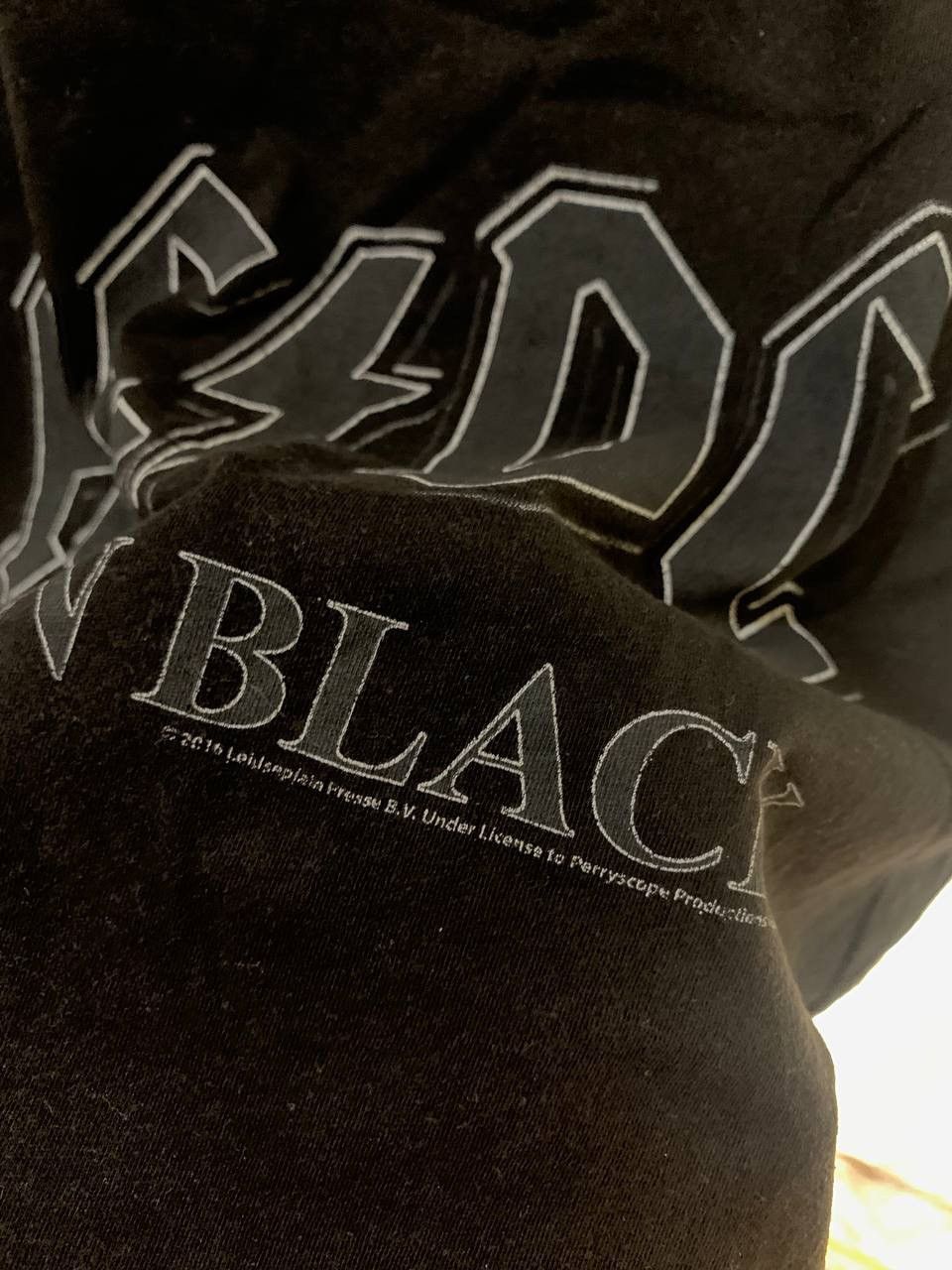 Band Tees VERY RARE AC/DC BACK IN BLACK ROCK T-SHIRT RETRO Y2K 90s Size US S / EU 44-46 / 1 - 3 Thumbnail