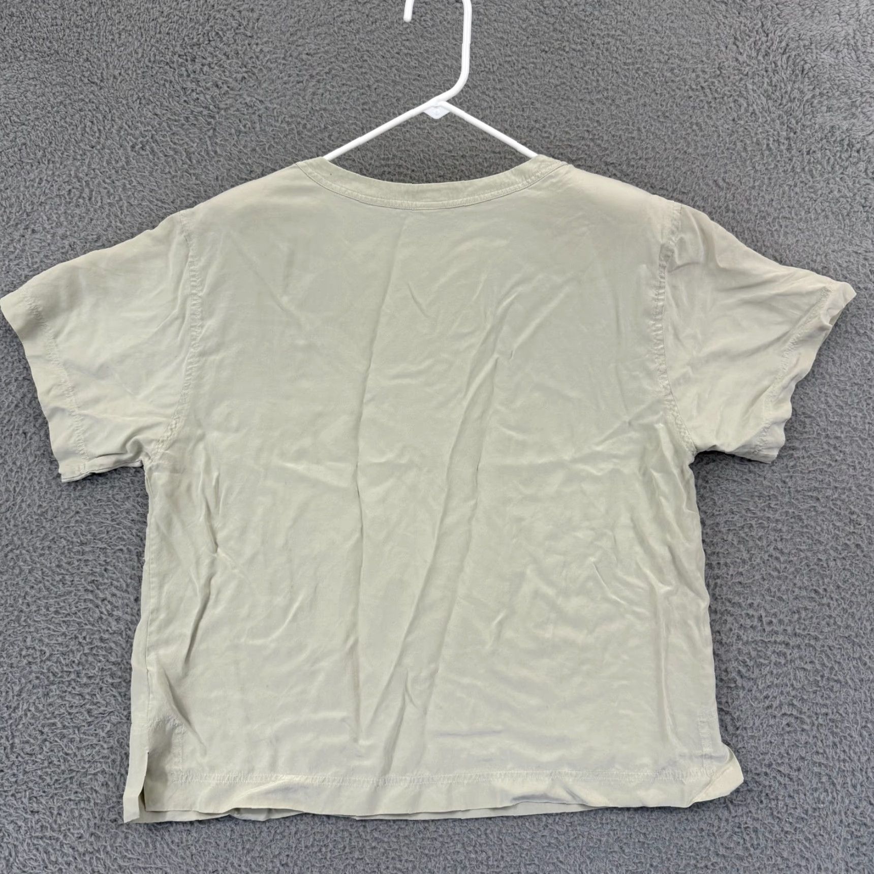 Liz Claiborne Liz Claiborne Shirt Women 10 Blouse Silk Short Sleeve Pocket Casual Career Light Satin Ivory Pockets Bows Vintage No Size L / US 10 / IT 46 - 7 Thumbnail