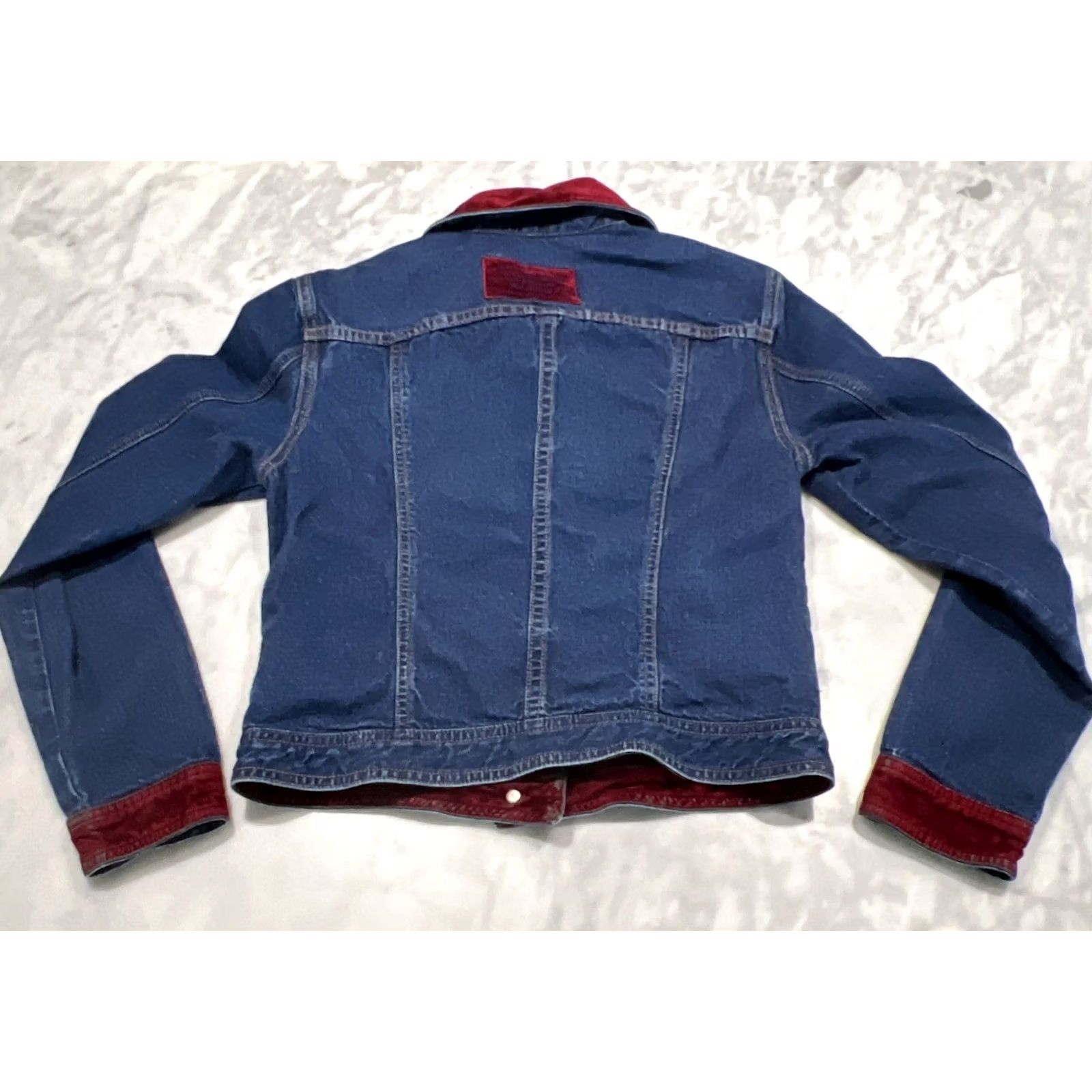Guess VINTAGE Guess Glamour Denim Jacket Medium Red Velvet Trim Trucker USA Shirt Women's M 90s Biker Pockets Size M / US 6-8 / IT 42-44 - 5 Thumbnail
