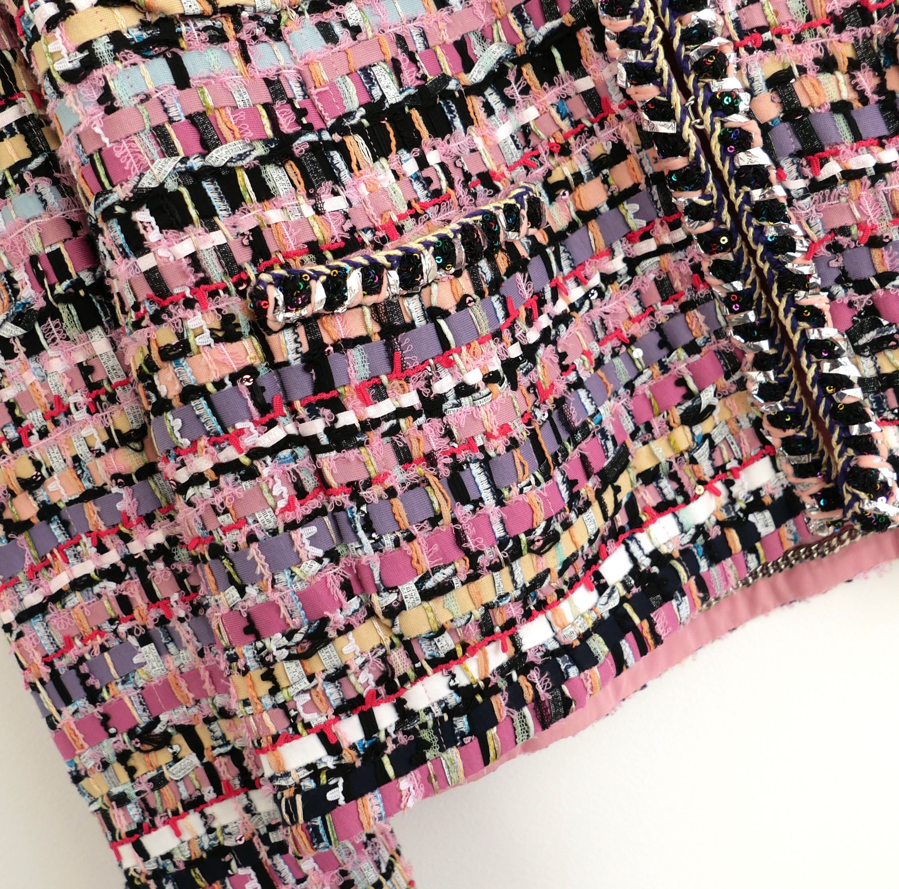 Chanel Chanel Pink Tweed Jacket 22P 2002 Pre Spring-Summer Size XS / US 0-2 / IT 36-38 - 3 Thumbnail