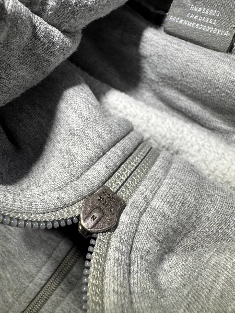 Nike Vintage Nike Streetwear Y2K Gray Hoodie Embroidered Swoosh Size US L / EU 52-54 / 3 - 9 Thumbnail