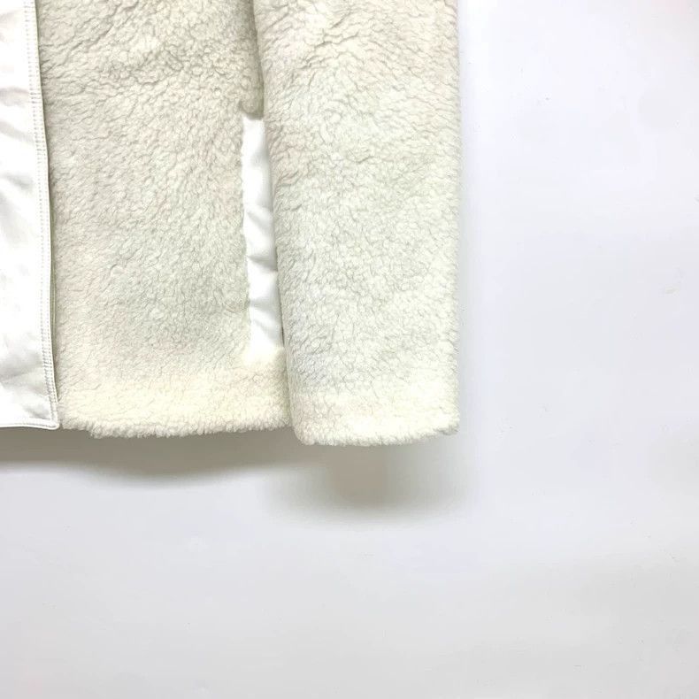 Burberry Burberry Burberry White Teddy Fleece Coat for Winter-2507 Size XS / US 0-2 / IT 36-38 - 6 Thumbnail