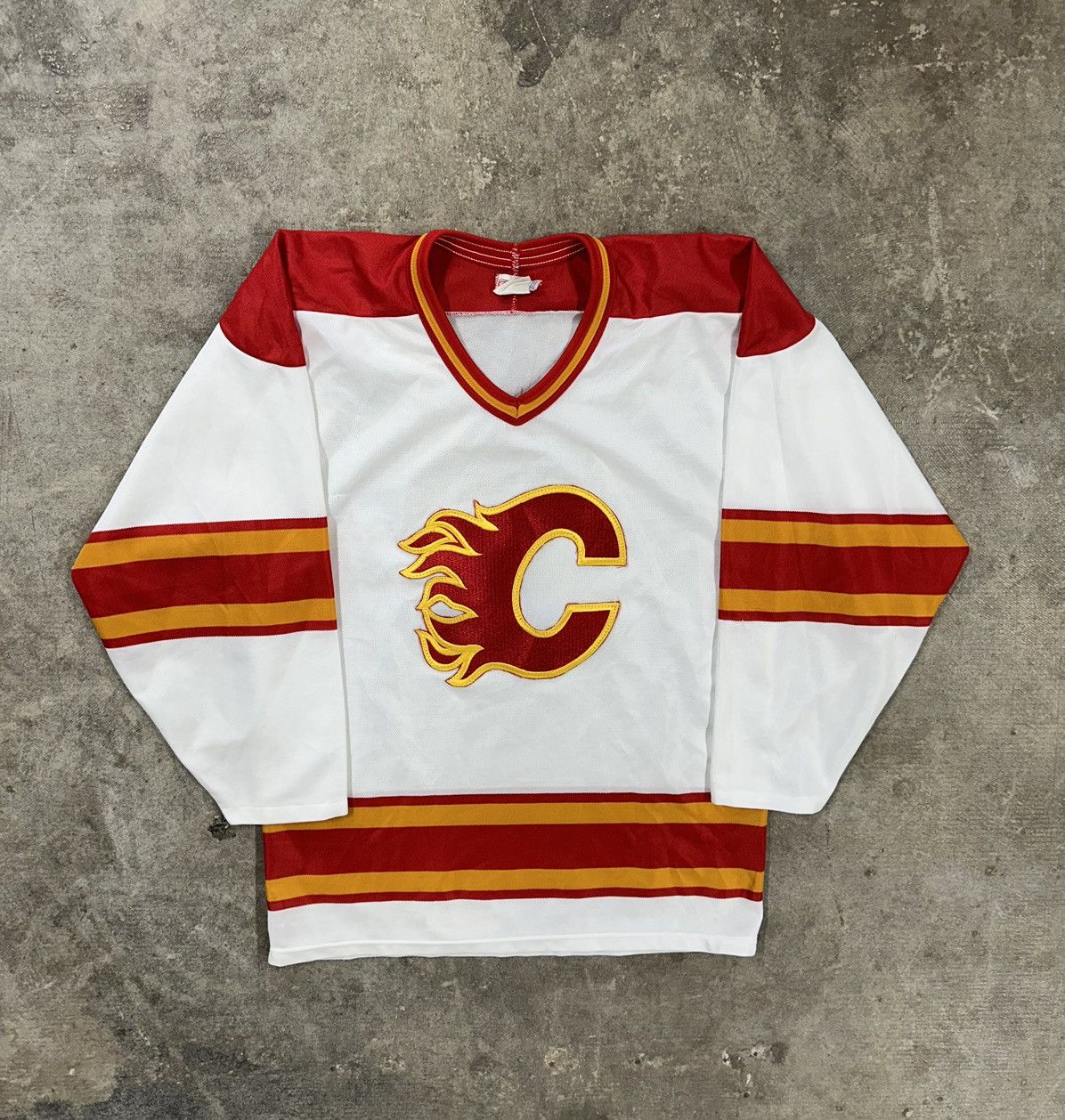 Ccm Vintage 90s CCM Calgary Flames NHL Hockey Jersey Size US M / EU 48-50 / 2 - 1 Thumbnail