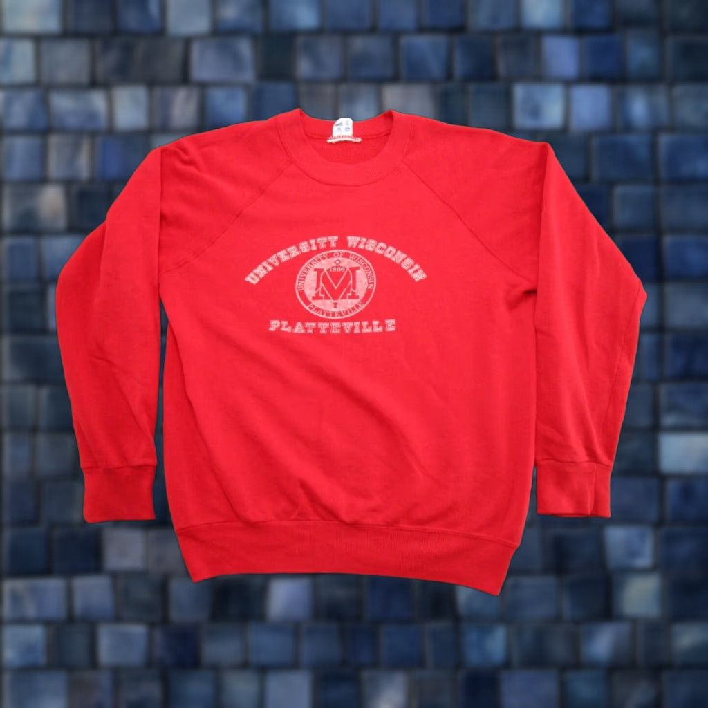 Champion VINTAGE University of Wisconsin Platteville Raglan Sleeve Sweatshirt Hoodie SZ L Mens Red Pullover Sports University 80s Size US L / EU 52-54 / 3 - 1 Thumbnail