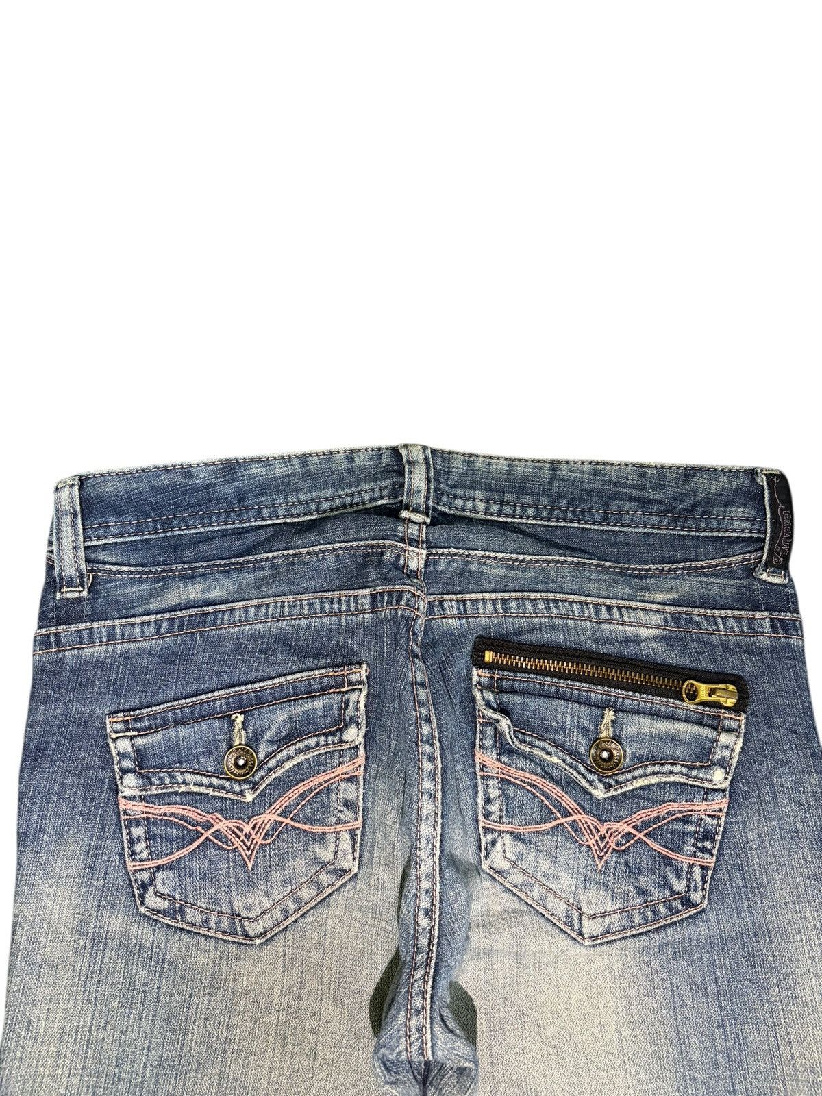 Diesel Vintage Japanese Brand Faded Wash Distress Flare Jeans Size 30" / US 8 / IT 44 - 4 Thumbnail