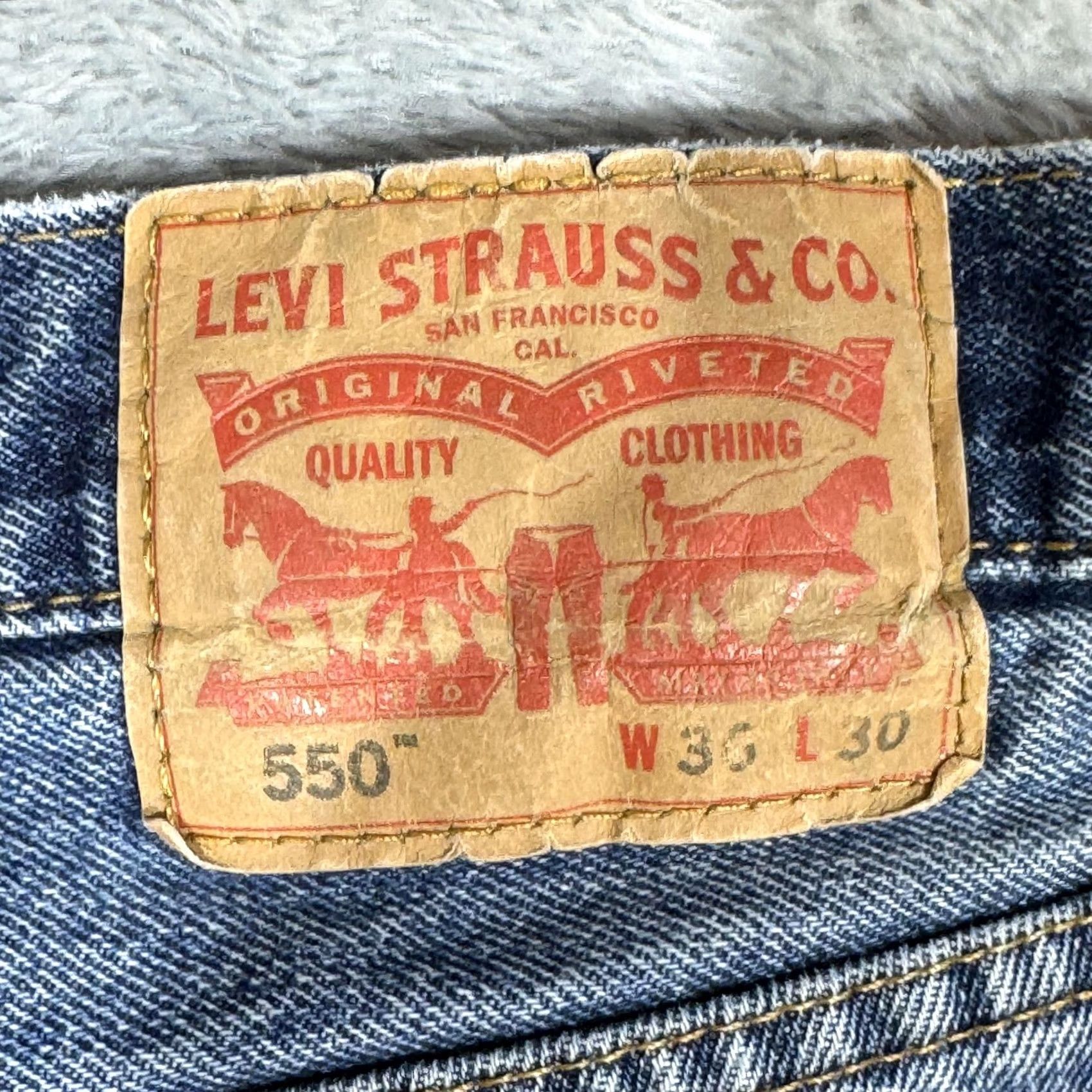 Levi's Levi's 550 Jeans Mens 36x30 Relaxed Fit Tapered Leg Medium Wash Denim Size US 36 / EU 52 - 5 Thumbnail